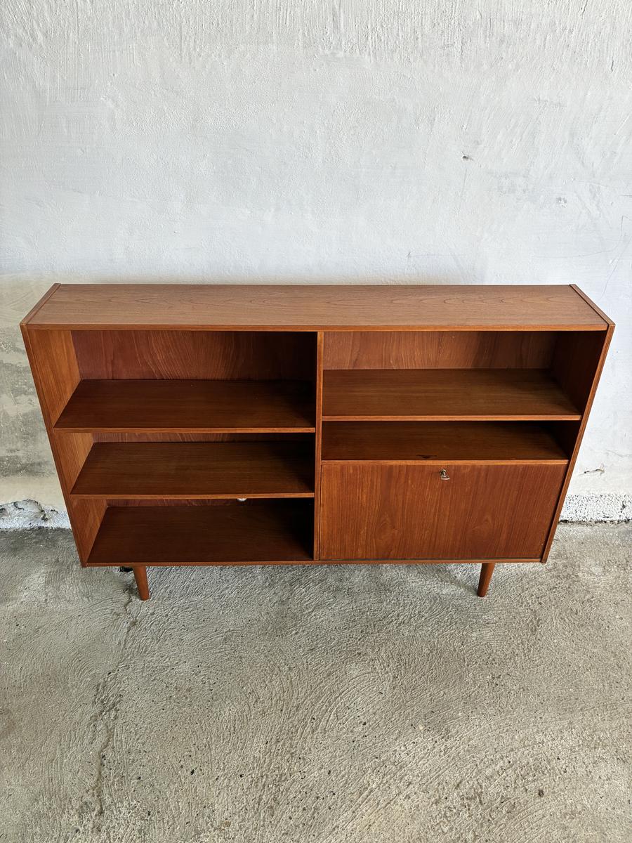 Teak bookcase 150x105x28