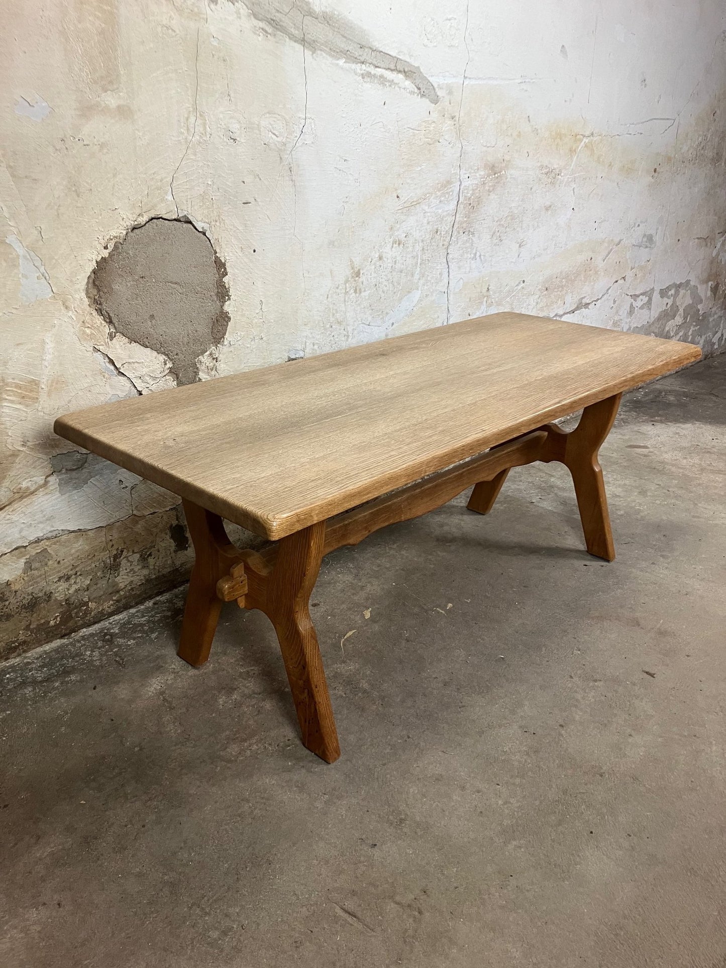 Solid oak coffee table 140x58