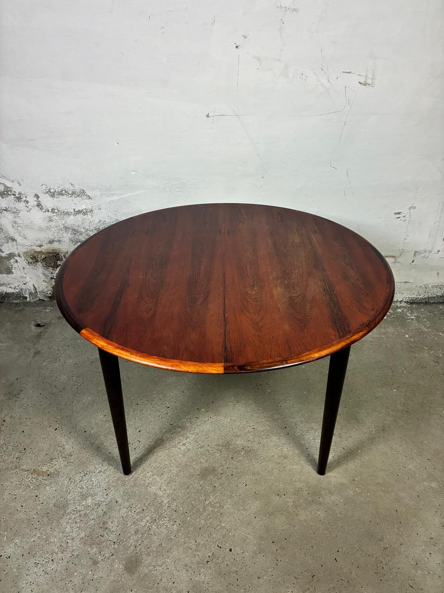 Round rosewood table by skovby møbelfabrik Ø120+2x50