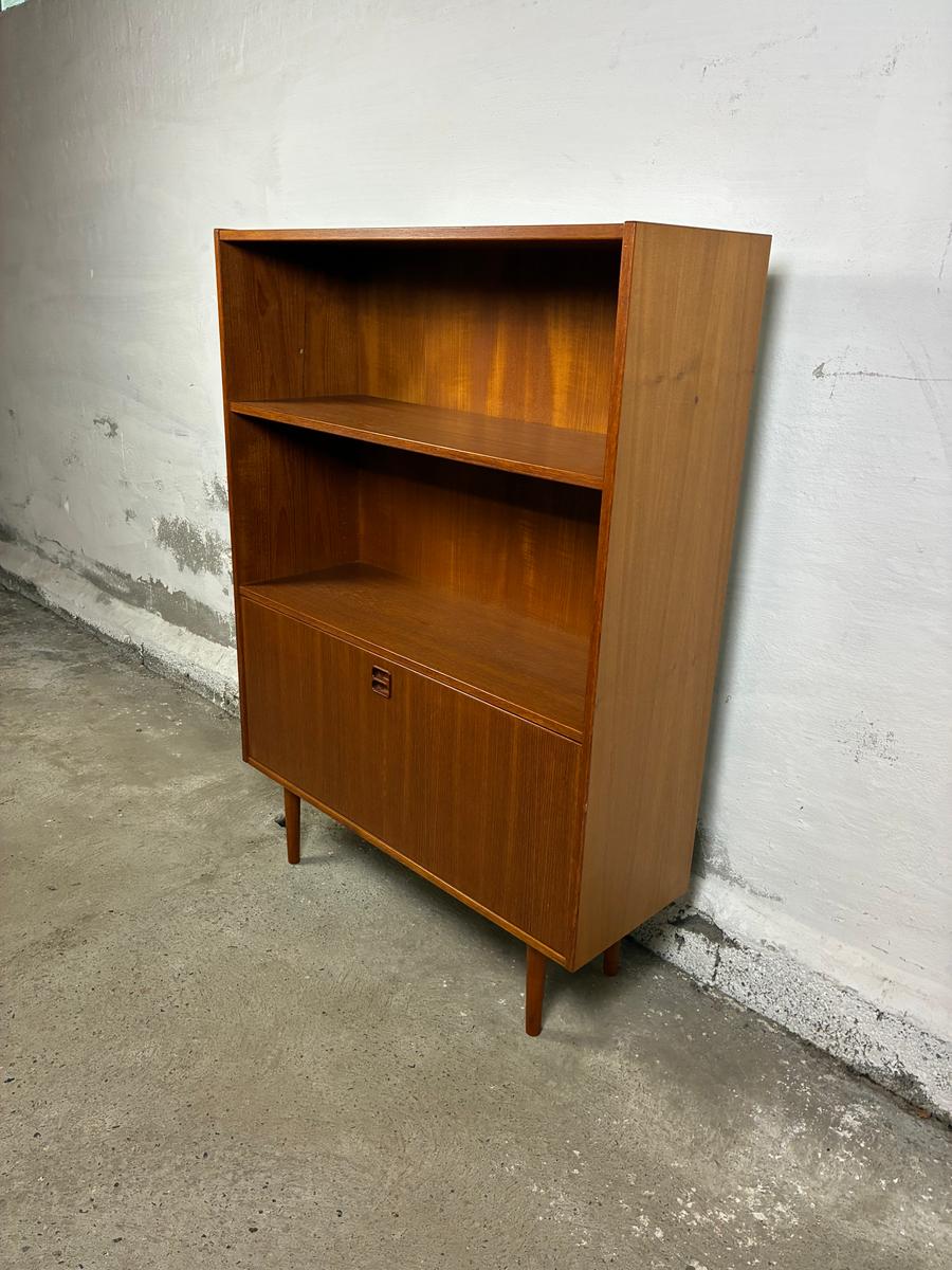 Teak bookcase 90x125x30