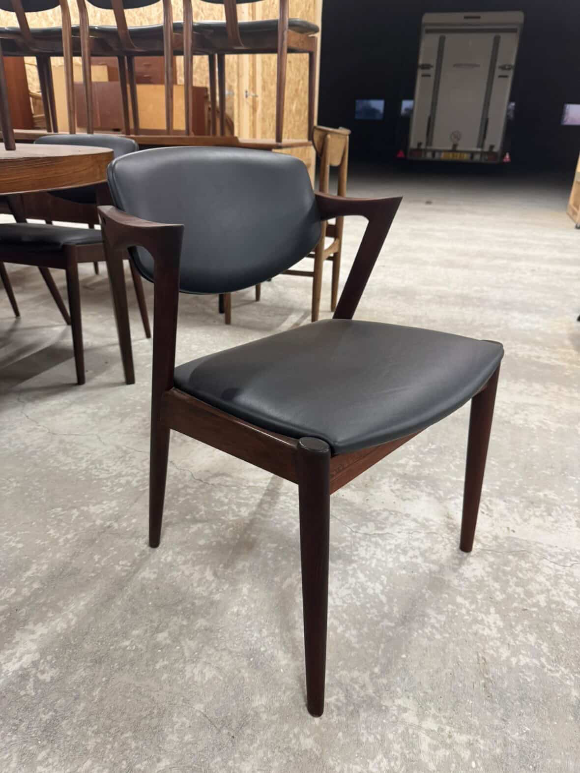 Kai Kristiansen Model 42, rosewood, new upholstery (6)