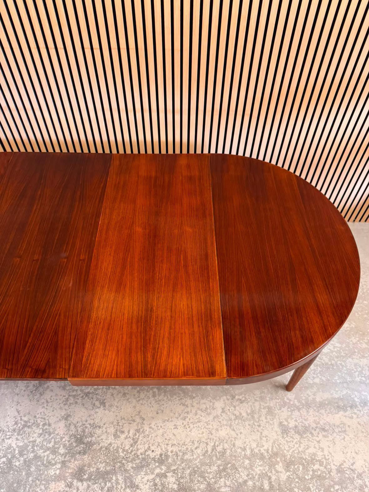 Villy Schou Andersen dining table