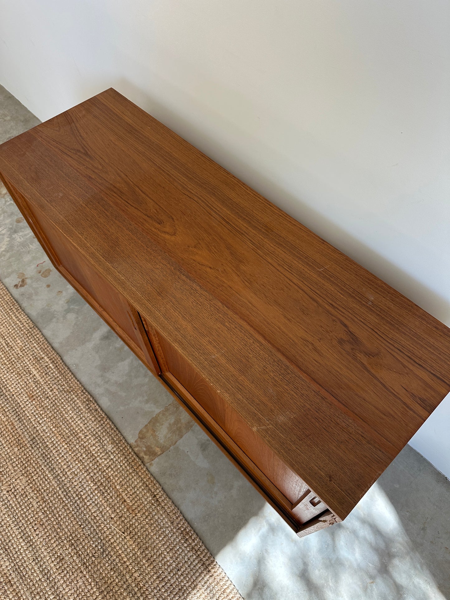 Small sideboard (damaged)