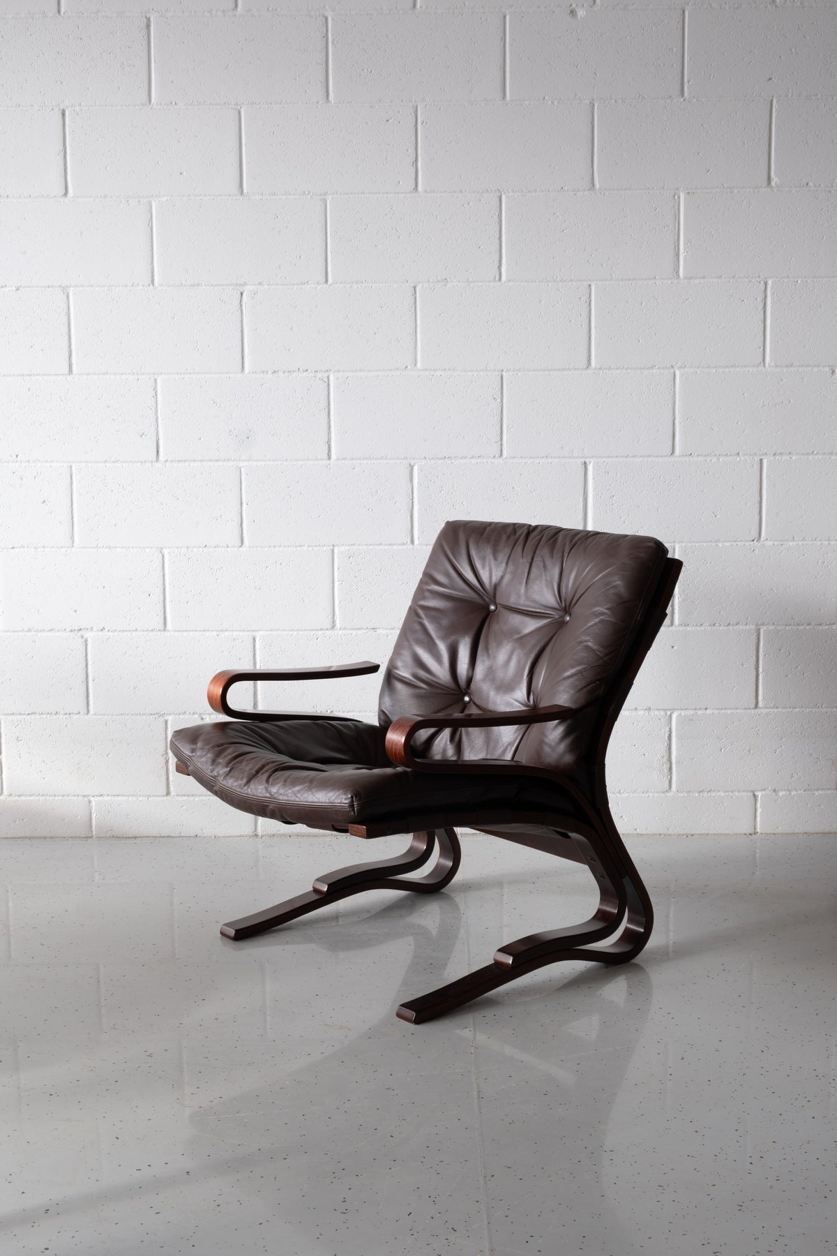 Skyline chair from Hove Mobler