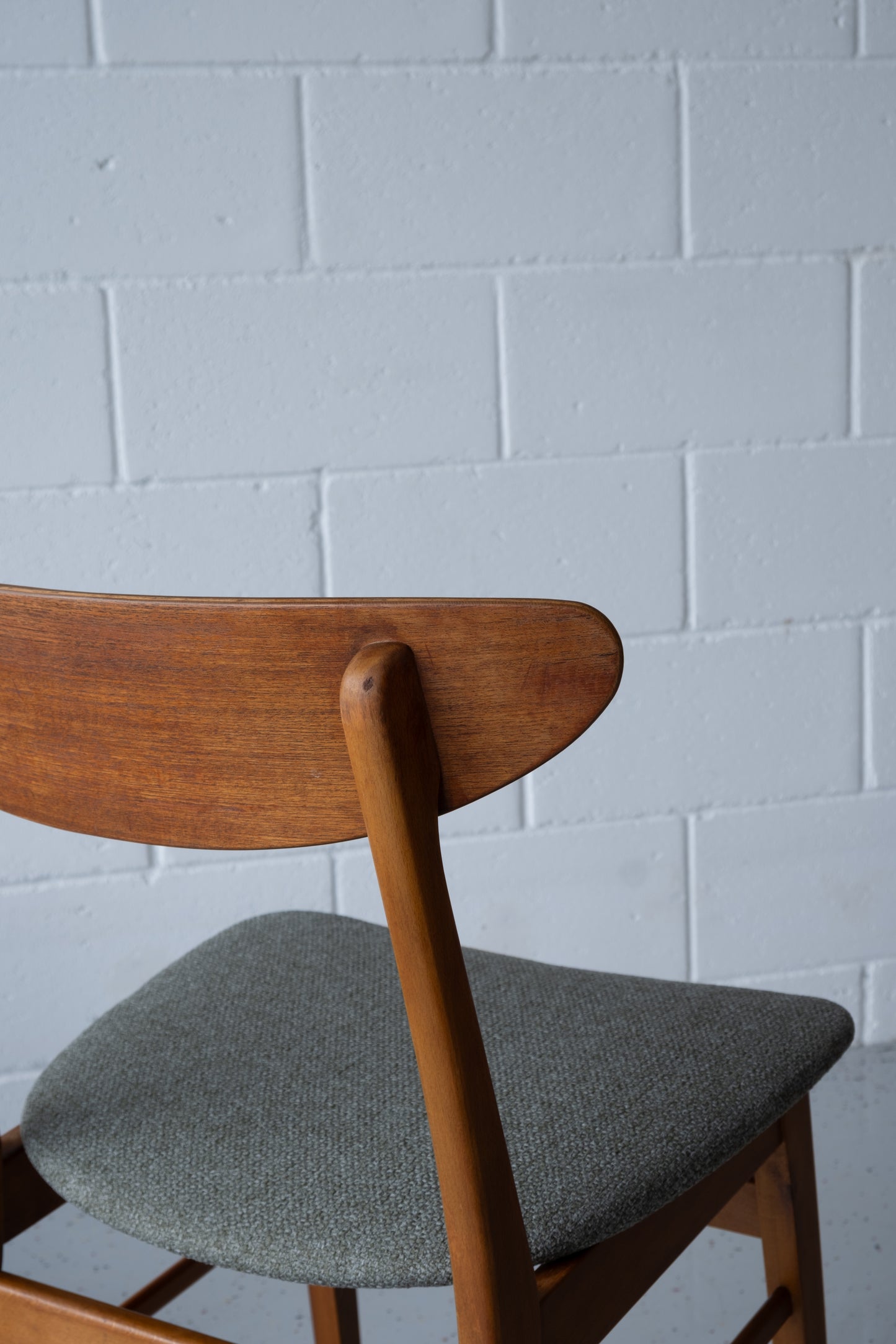 Farstrup no.210 chairs, Thomas Harlev 1950s