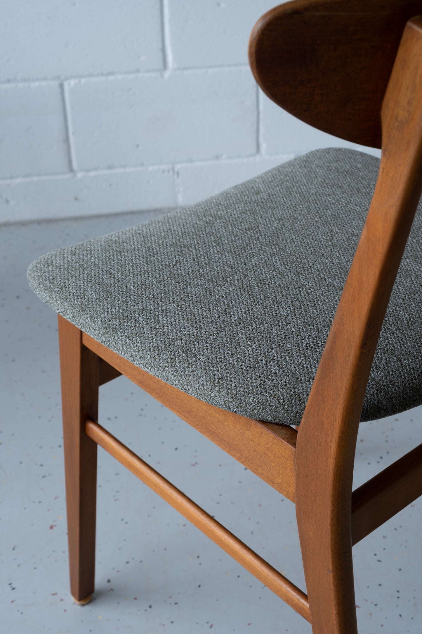 Farstrup no.210 chairs, Thomas Harlev 1950s
