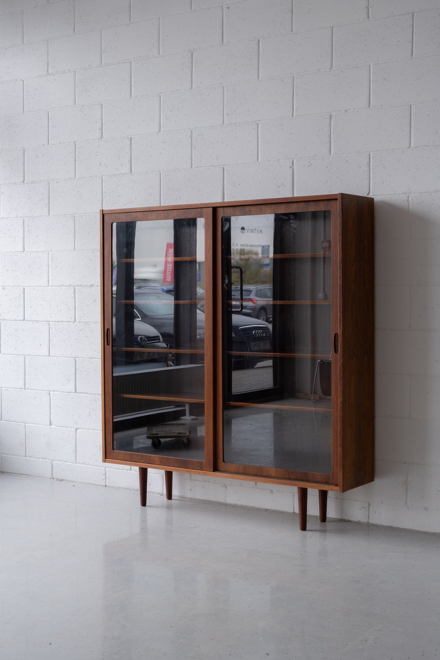 Poul Hundevad vitrine, rosewood