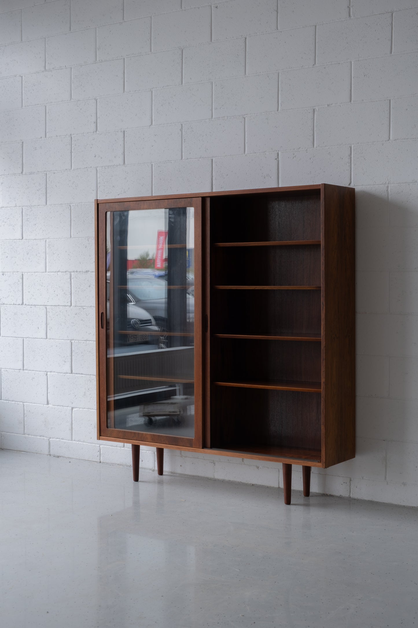 Poul Hundevad vitrine, rosewood