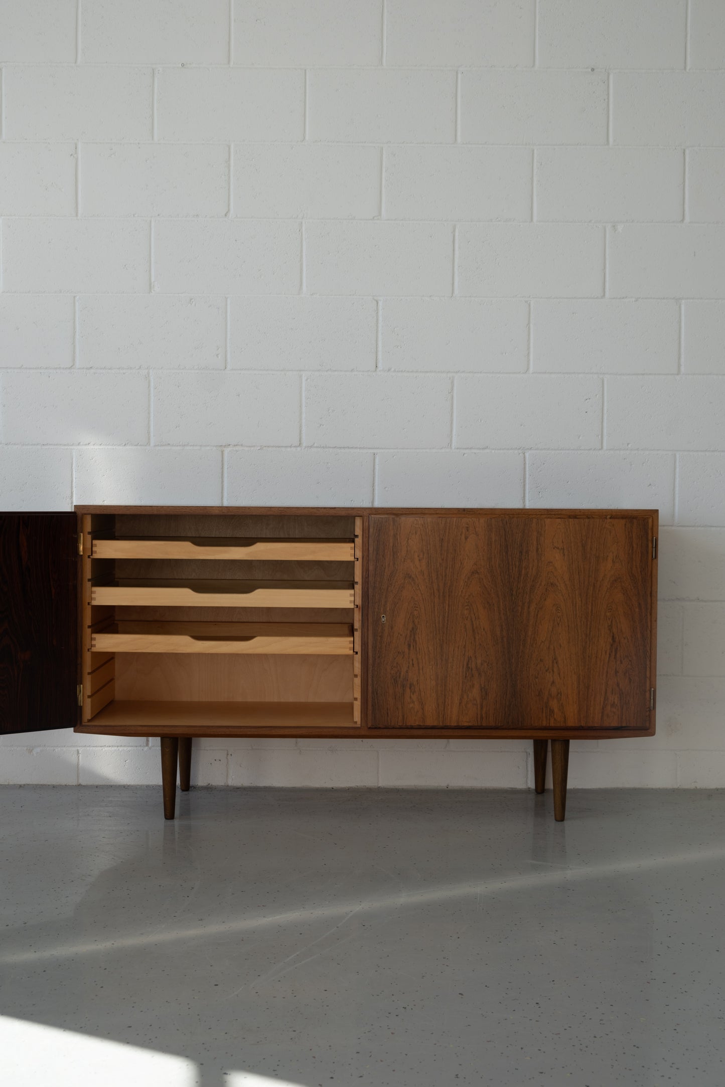 Rosewood sideboard by Poul Hundevad