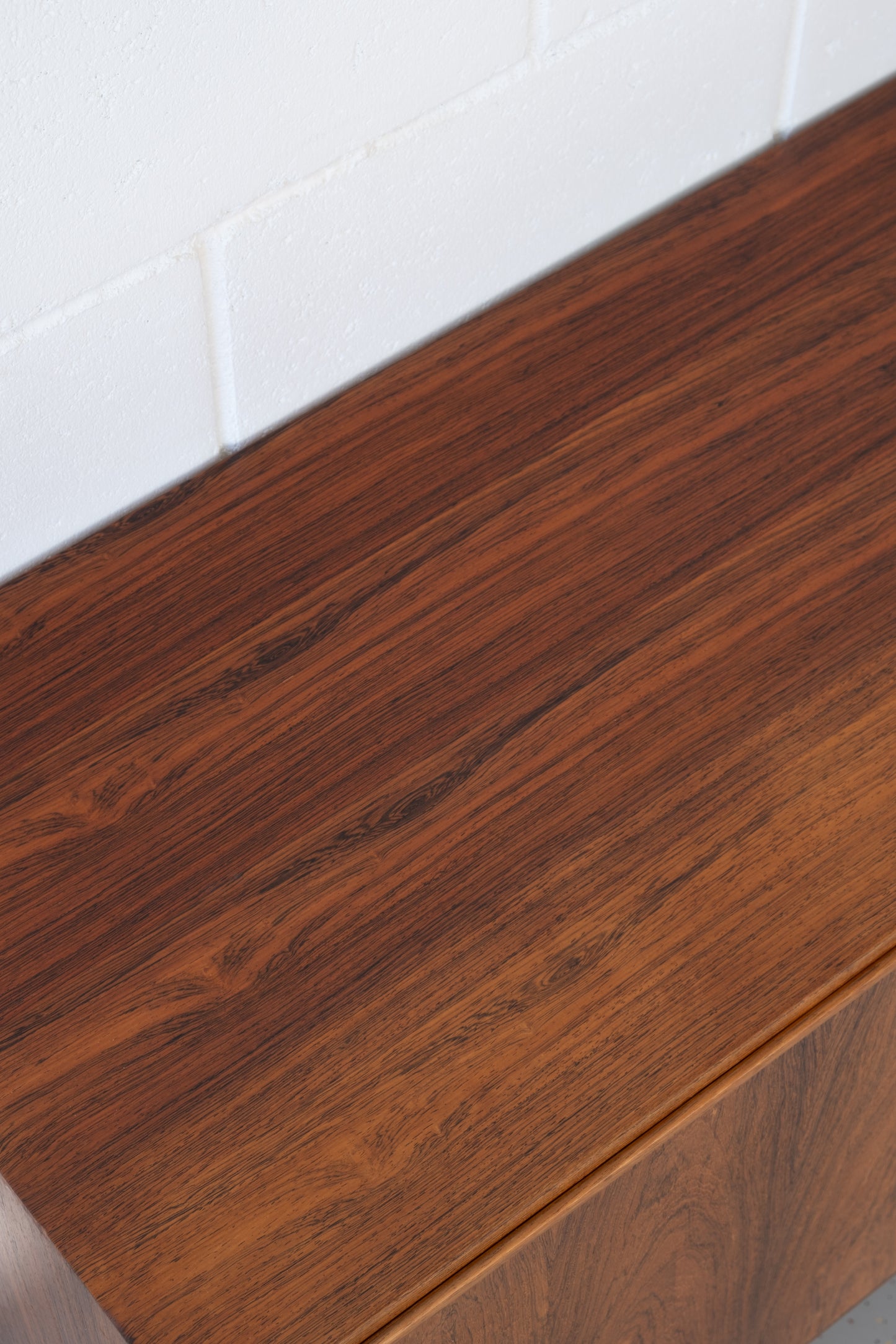 Rosewood sideboard by Poul Hundevad