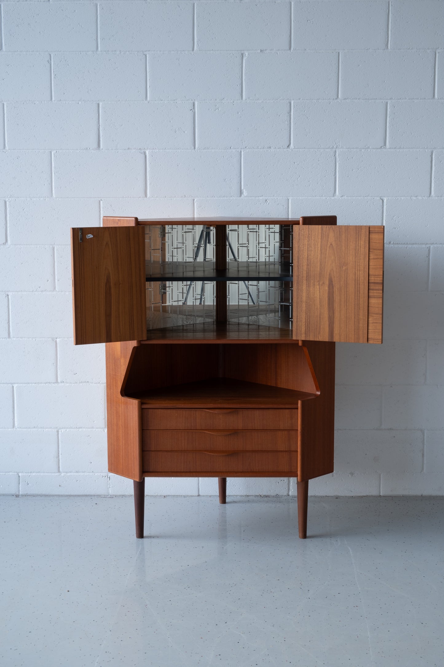 Teak corner cabinet with bar