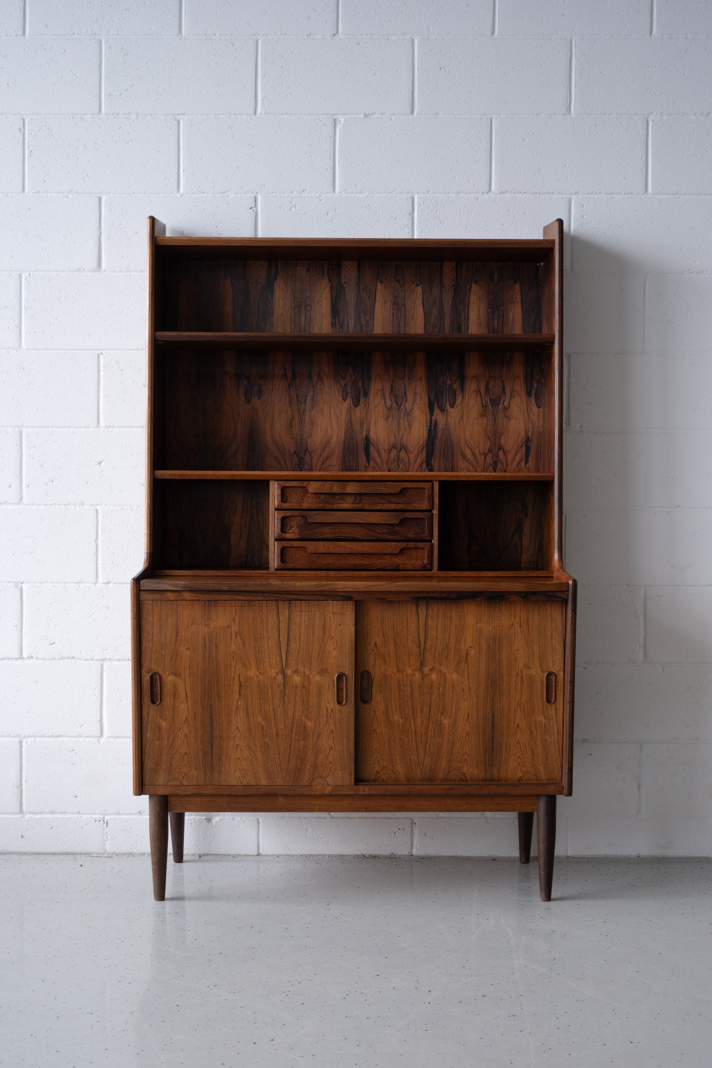 Rosewood Bookcase, BRDR. larsens mobelfabrik