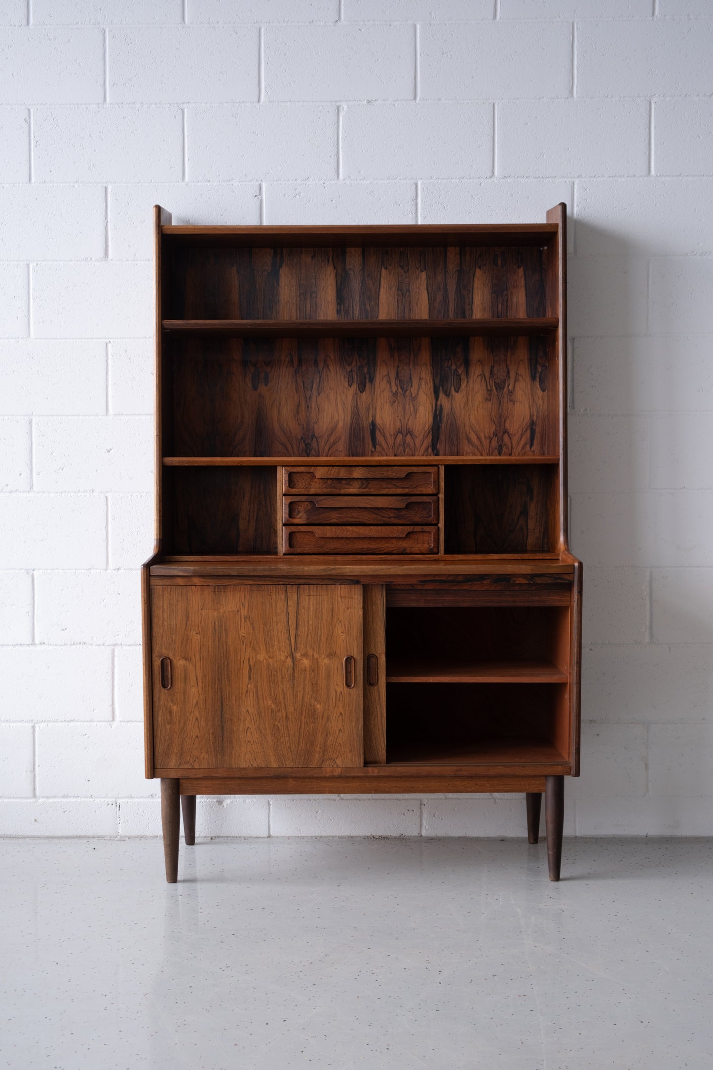 Rosewood Bookcase, BRDR. larsens mobelfabrik