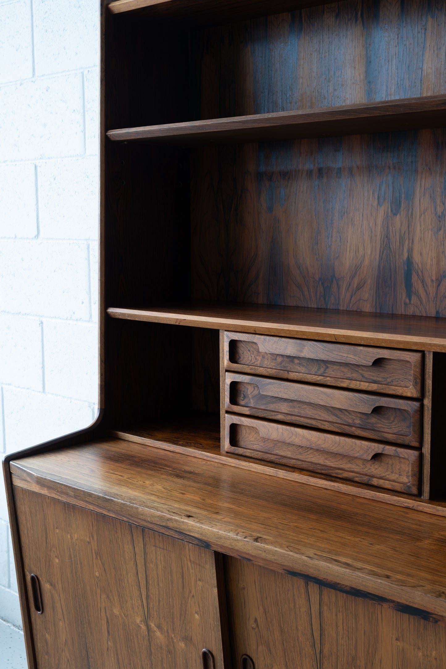 Rosewood Bookcase, BRDR. larsens mobelfabrik
