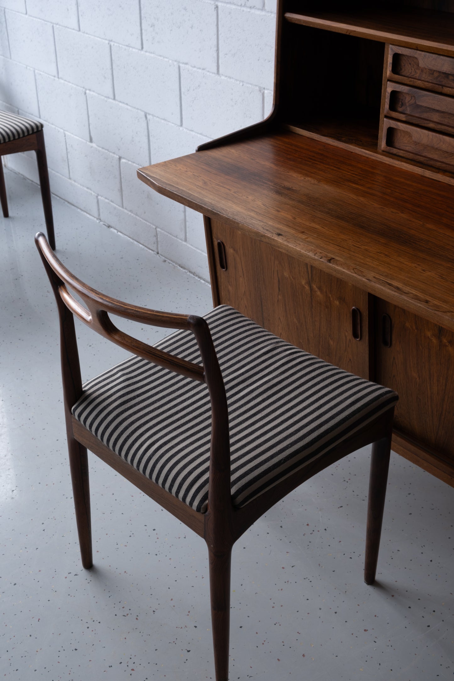 Rosewood Bookcase, BRDR. larsens mobelfabrik