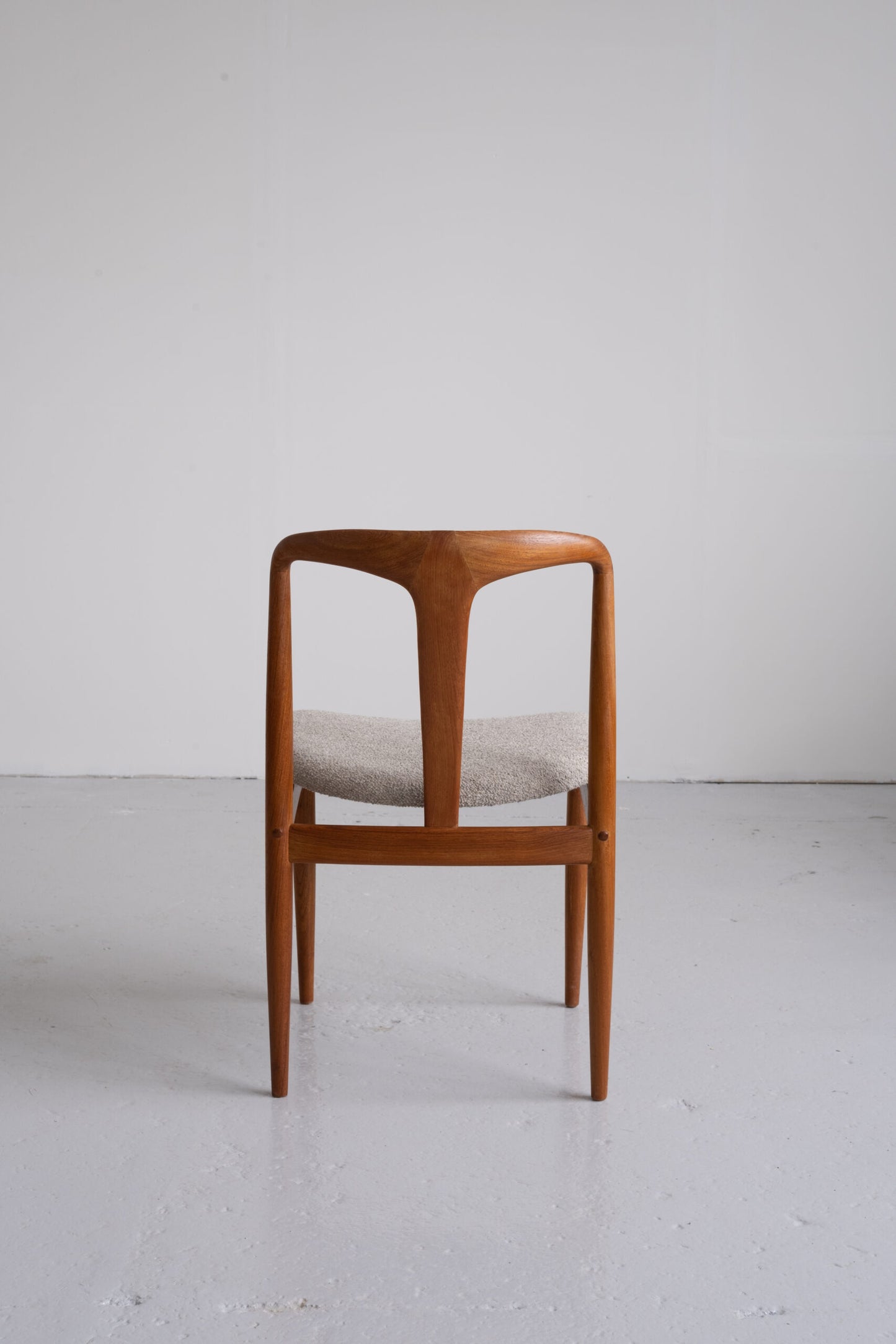Johannes Andersen chairs [reserved]