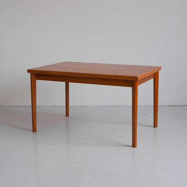 Henning Kjaernulf table