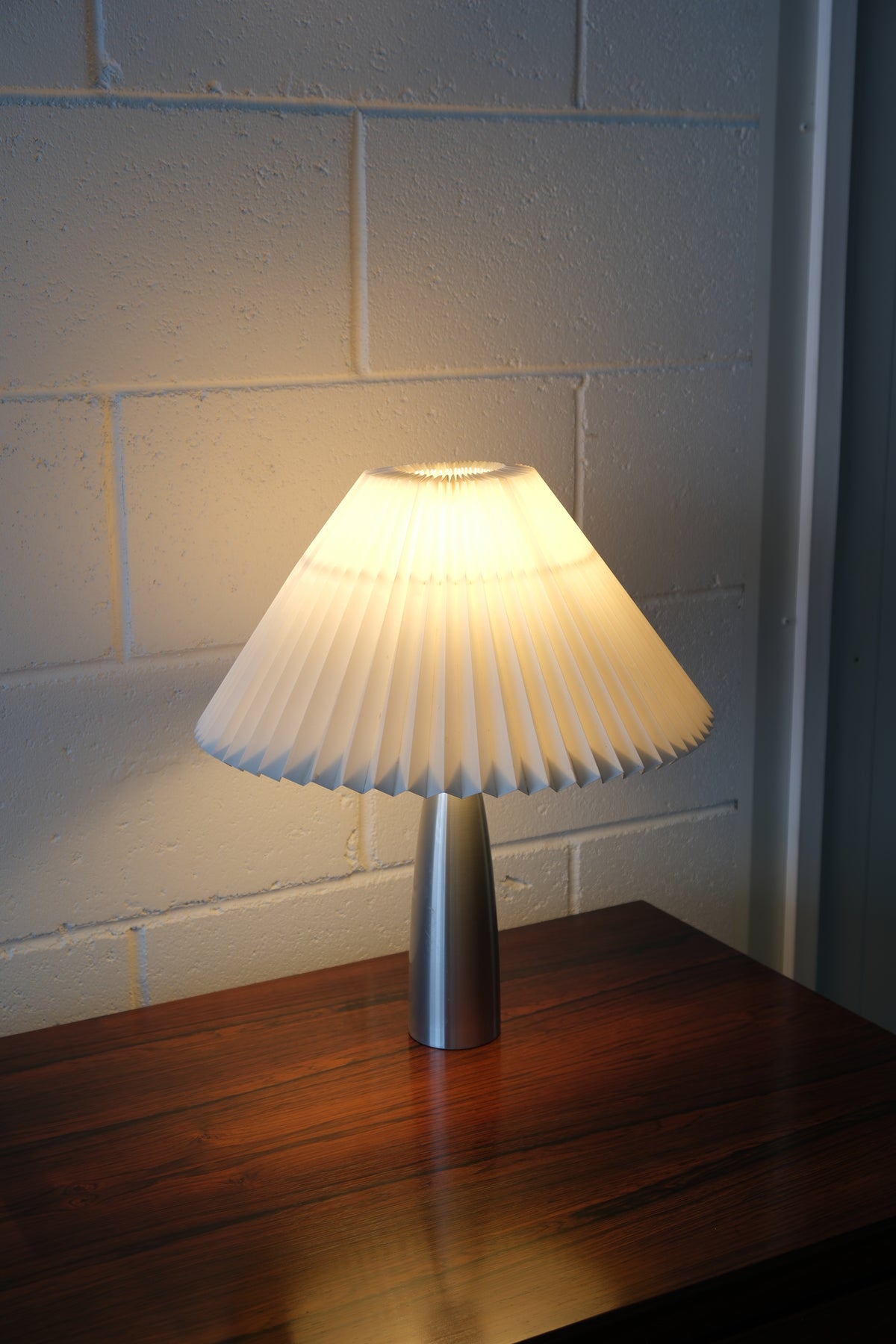 Le Klint 378 table lamp