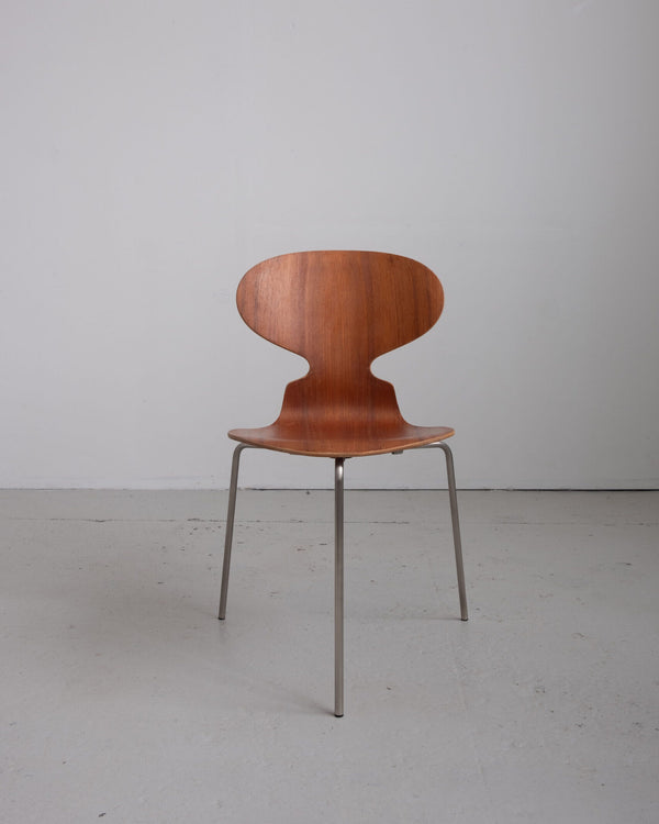 Arne Jacobsen Ant chair - First Edition 1952