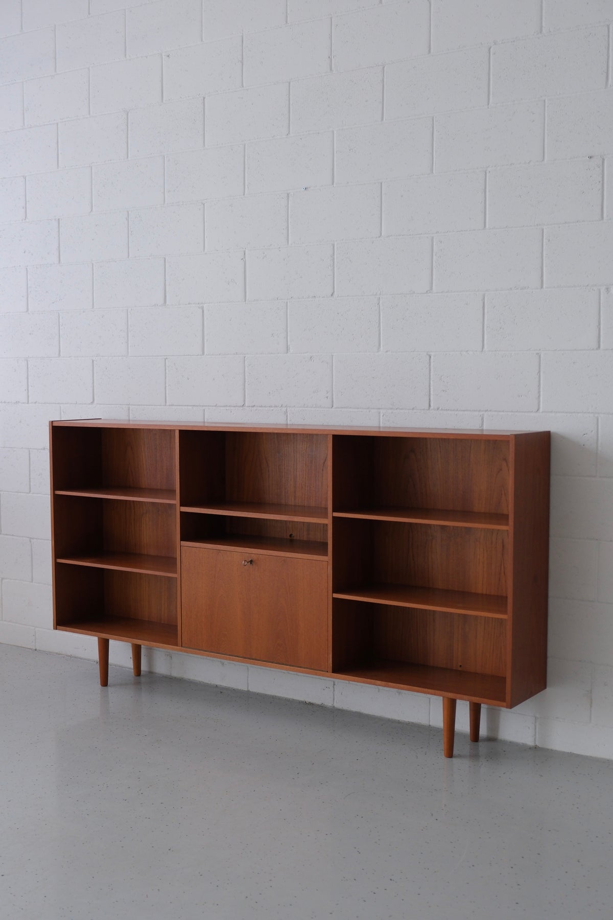 Teak bookcase with bar (unrestored)