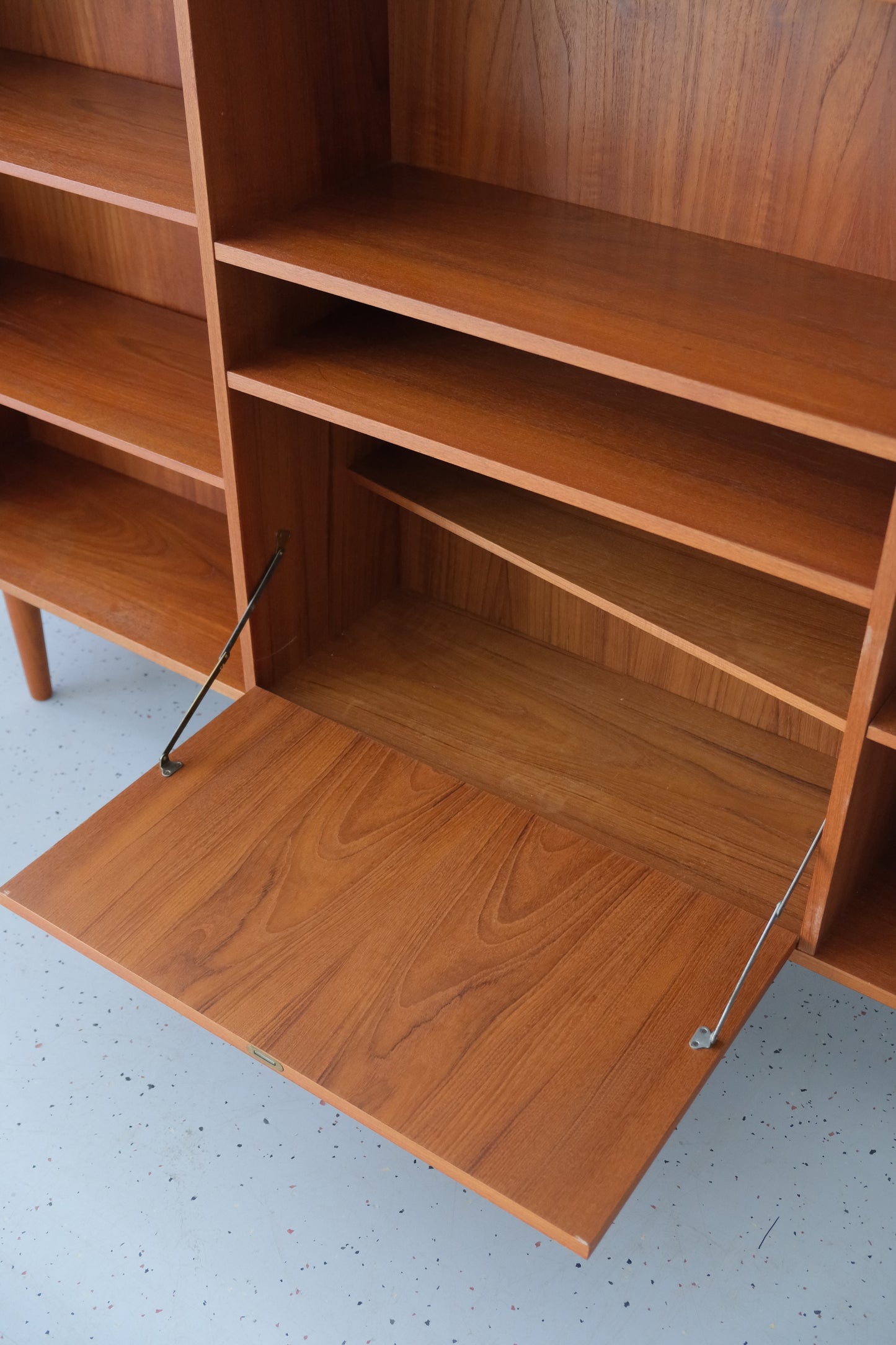 Teak bookcase with bar (unrestored)
