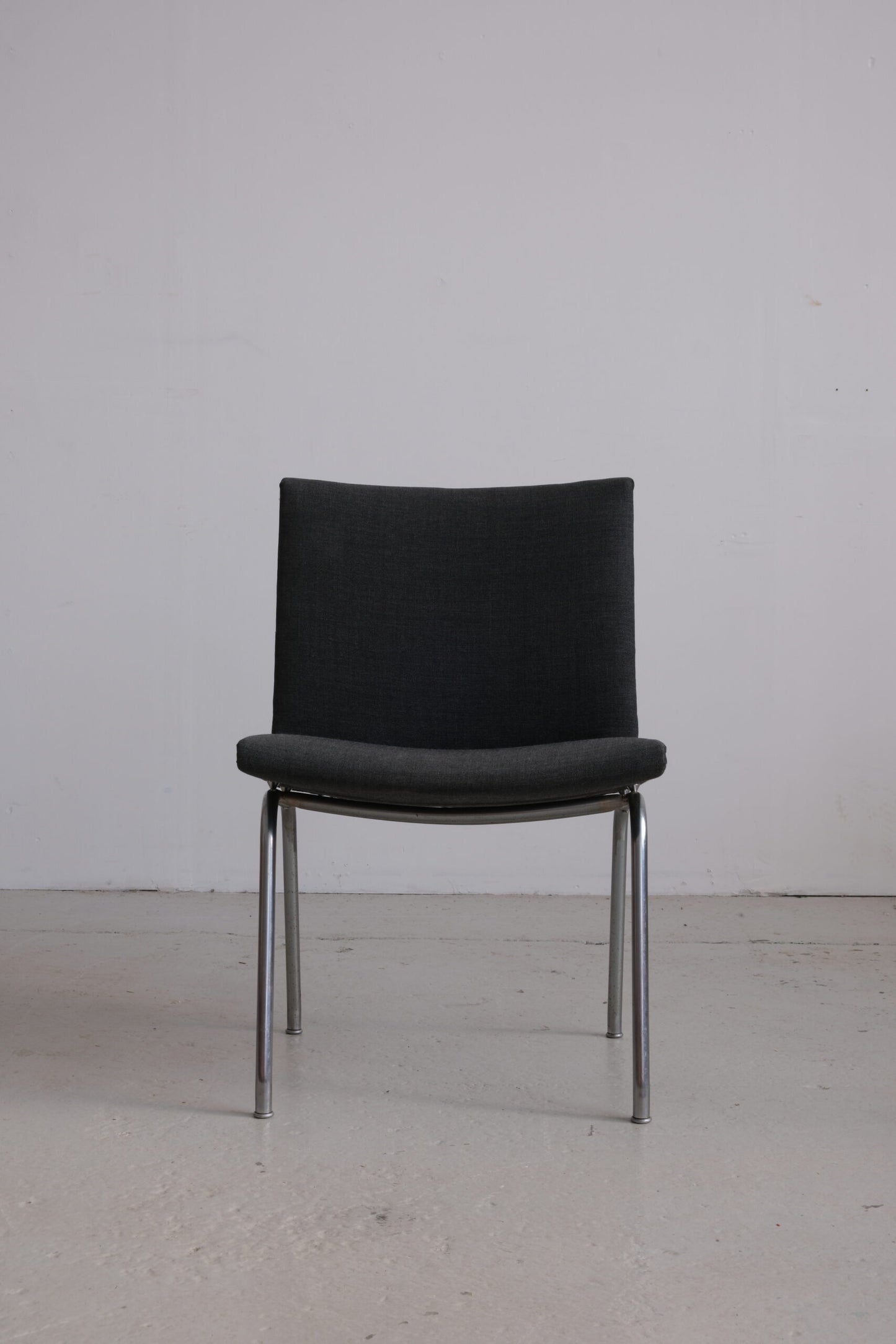 Hans J. Wegner airport chairs, model AP-38