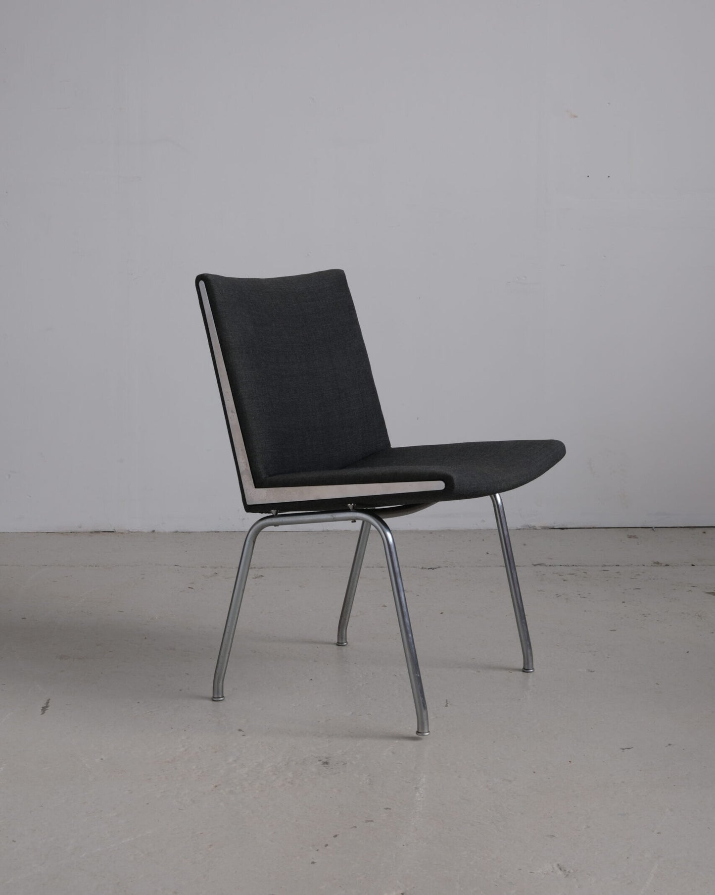 Hans J. Wegner airport chairs, model AP-38