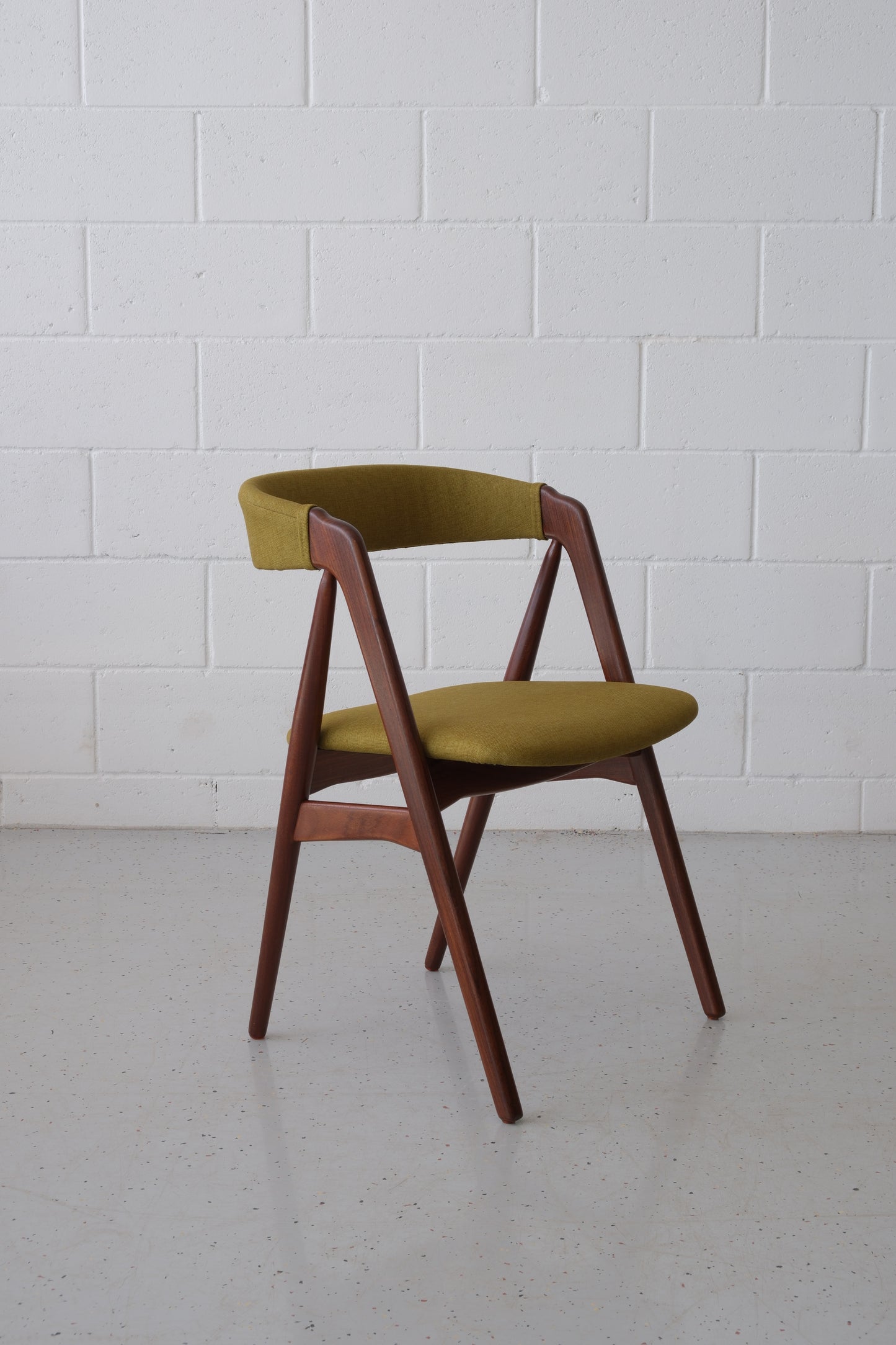 Thomas Harlev model 205 teak chairs