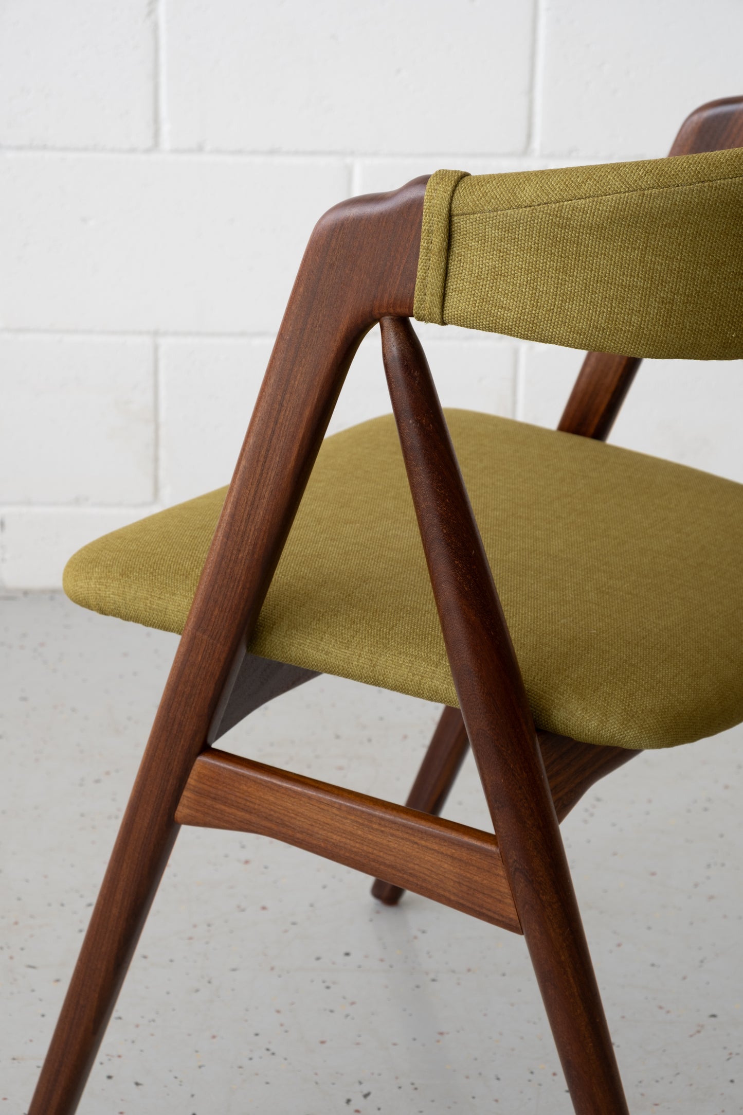 Thomas Harlev model 205 teak chairs