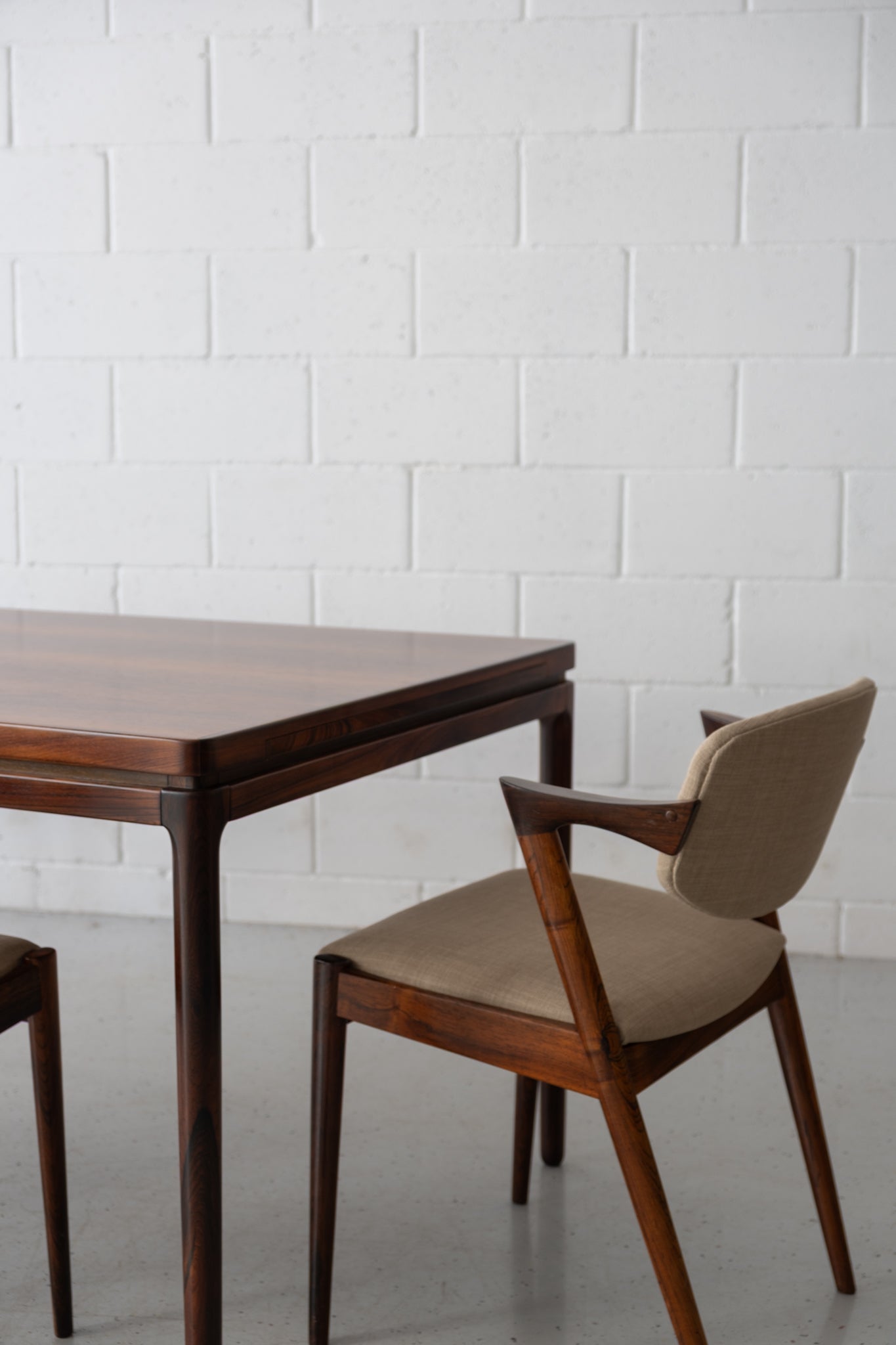 Johannes Andersen rosewood dining table for Christian Linneberg