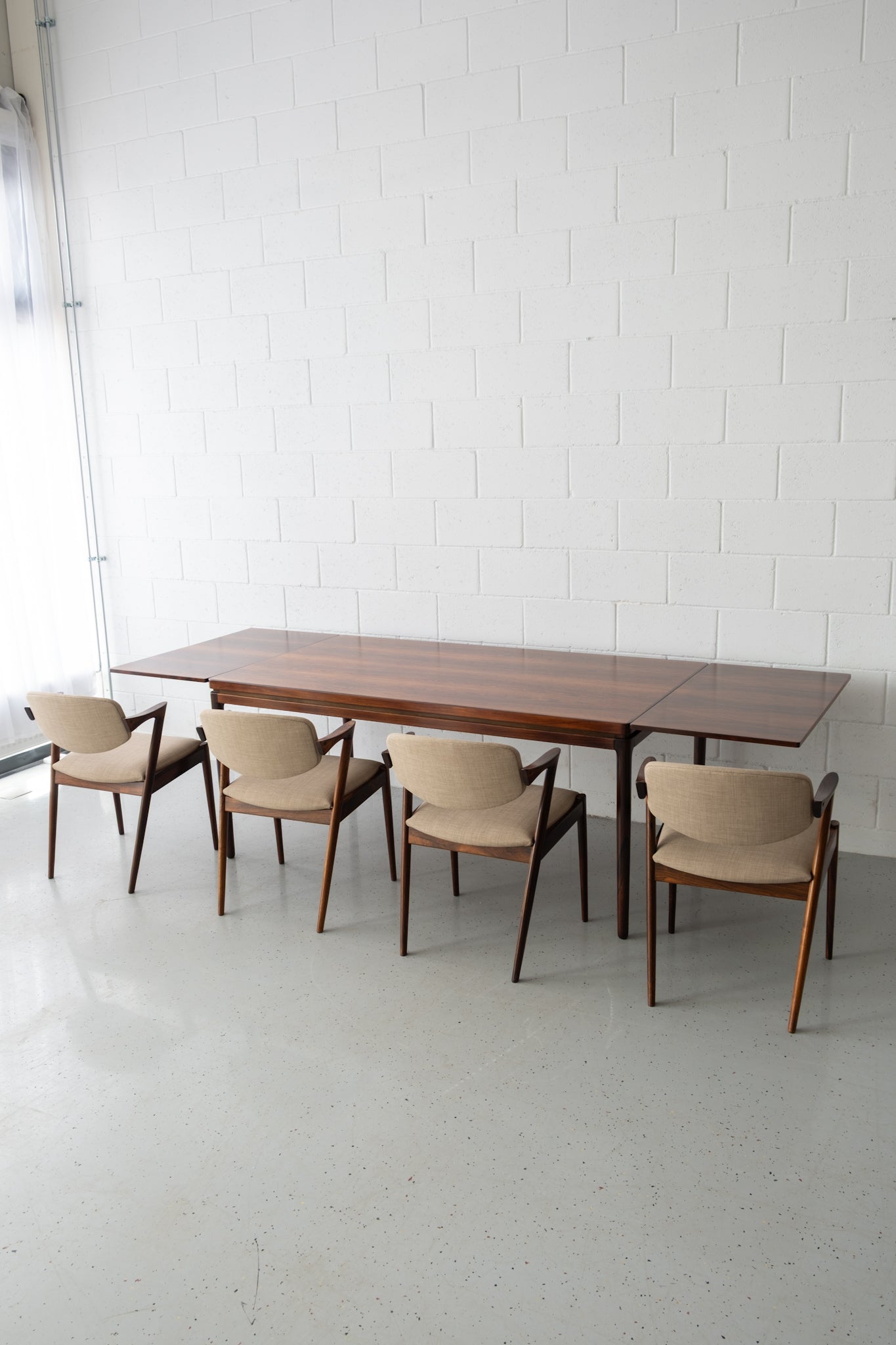 Johannes Andersen rosewood dining table for Christian Linneberg
