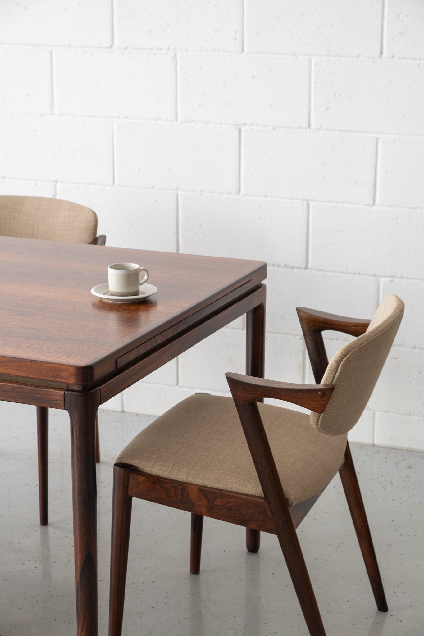 Johannes Andersen rosewood dining table for Christian Linneberg
