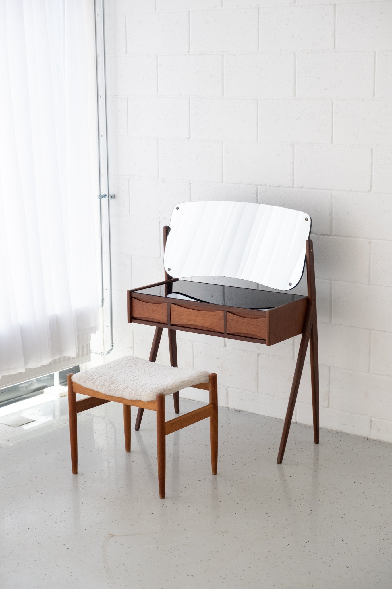 Danish dressing table