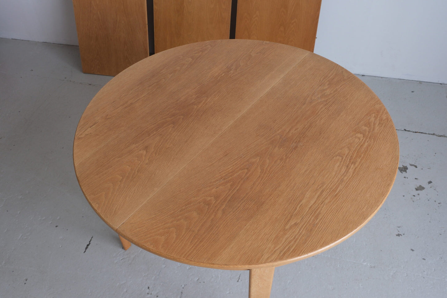 Extendable oak dining table by Omann Jun