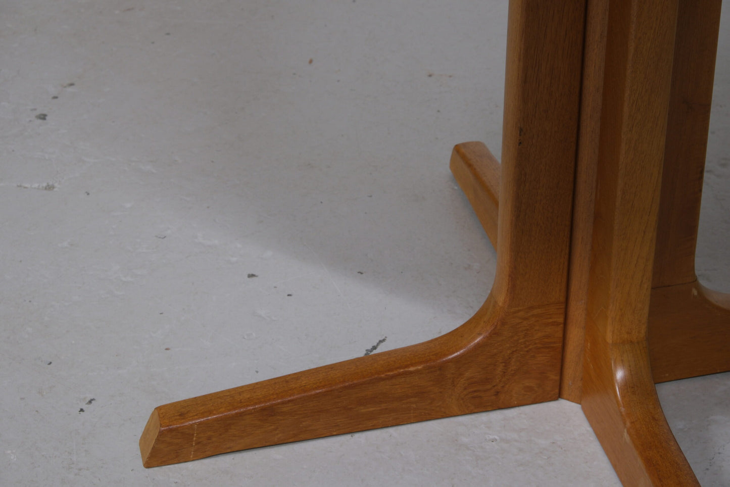 Solid teak table Gudme Mobelfabrik