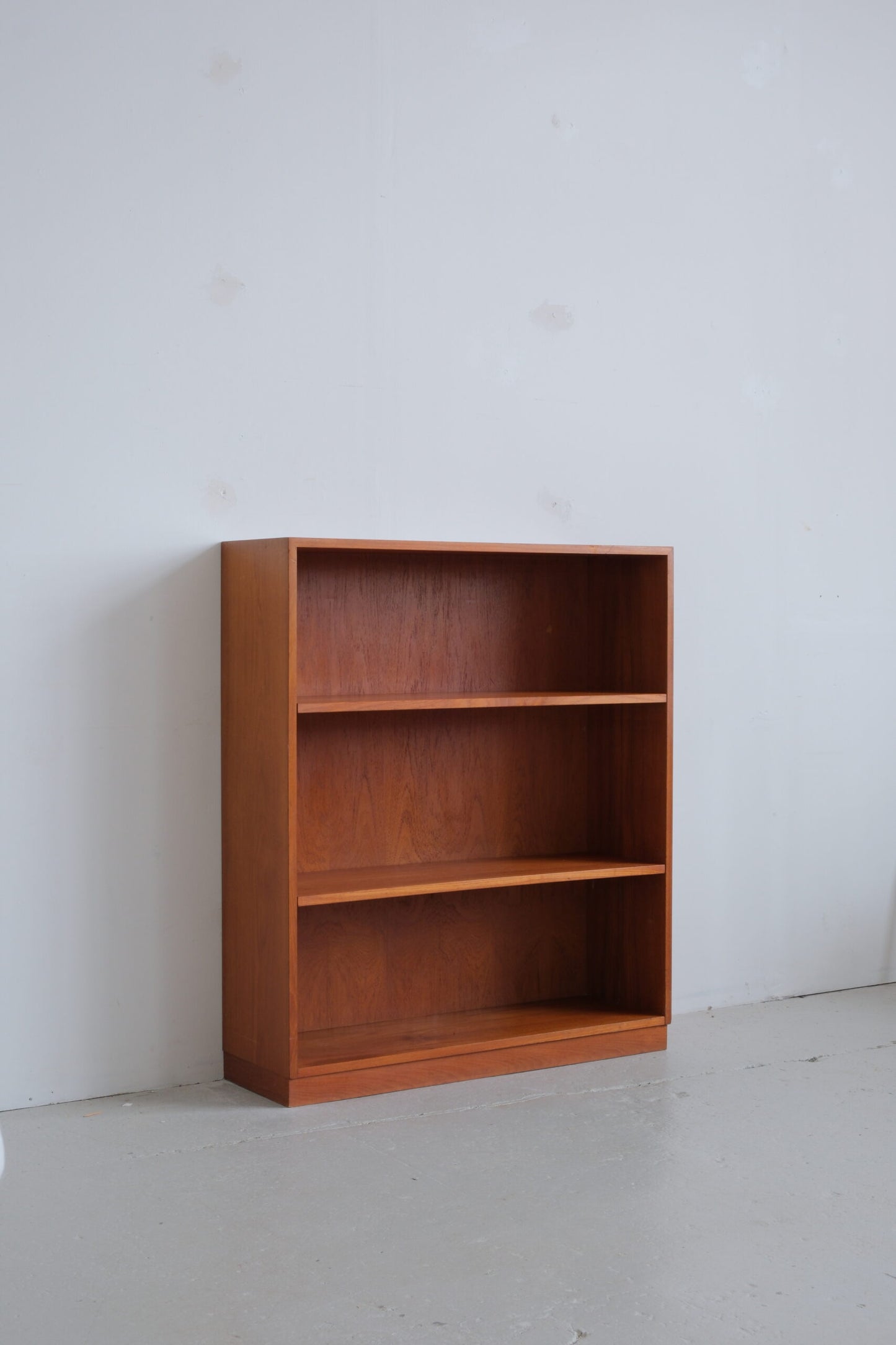 Teak bookshelf 1960s (unrestored)