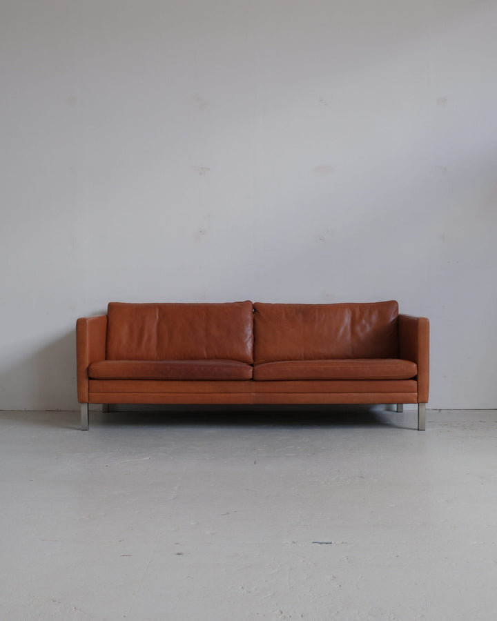Mogens Hansen MH376 Sofa (New Price 4900€)
