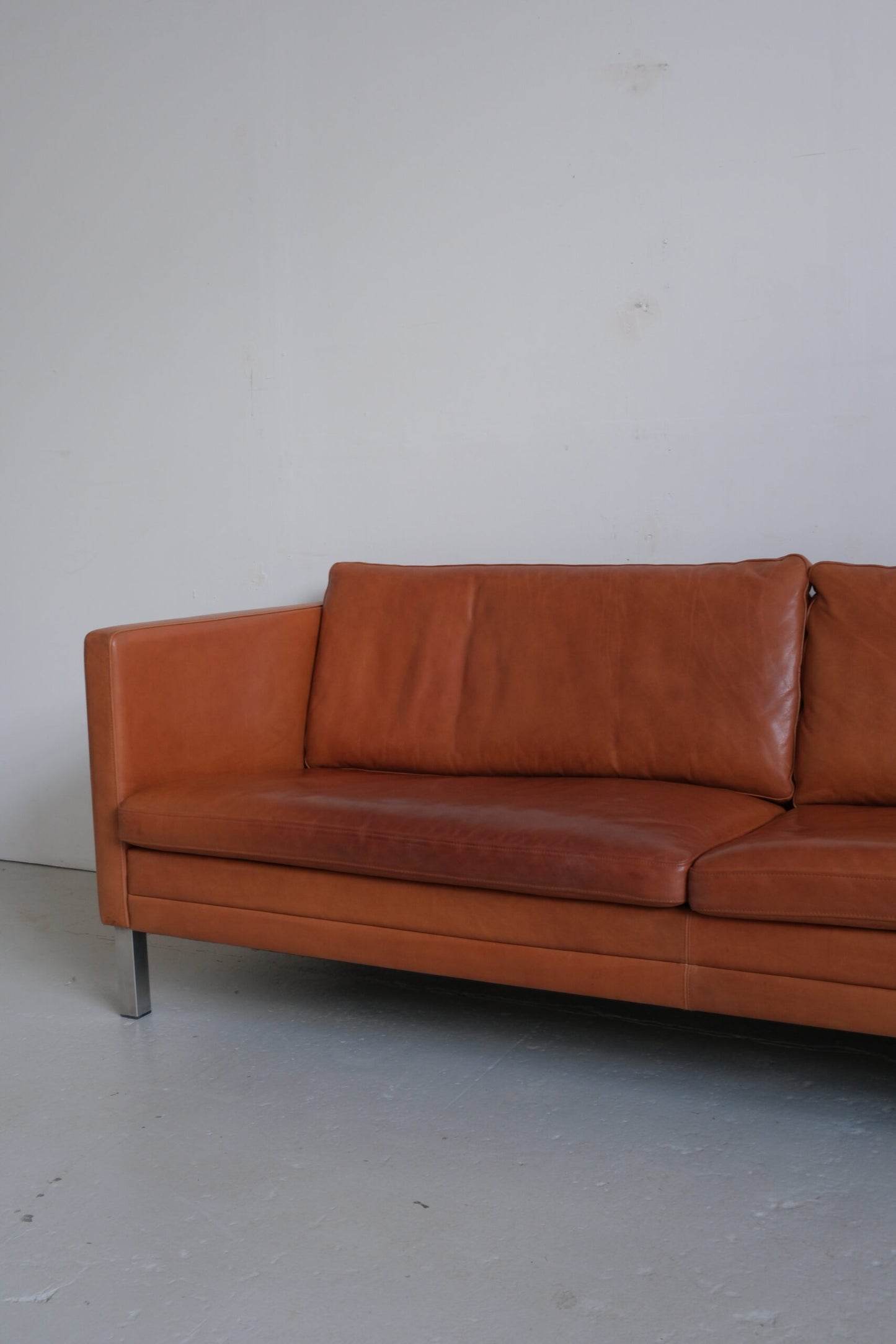 Mogens Hansen MH376 Sofa (New Price 4900€)