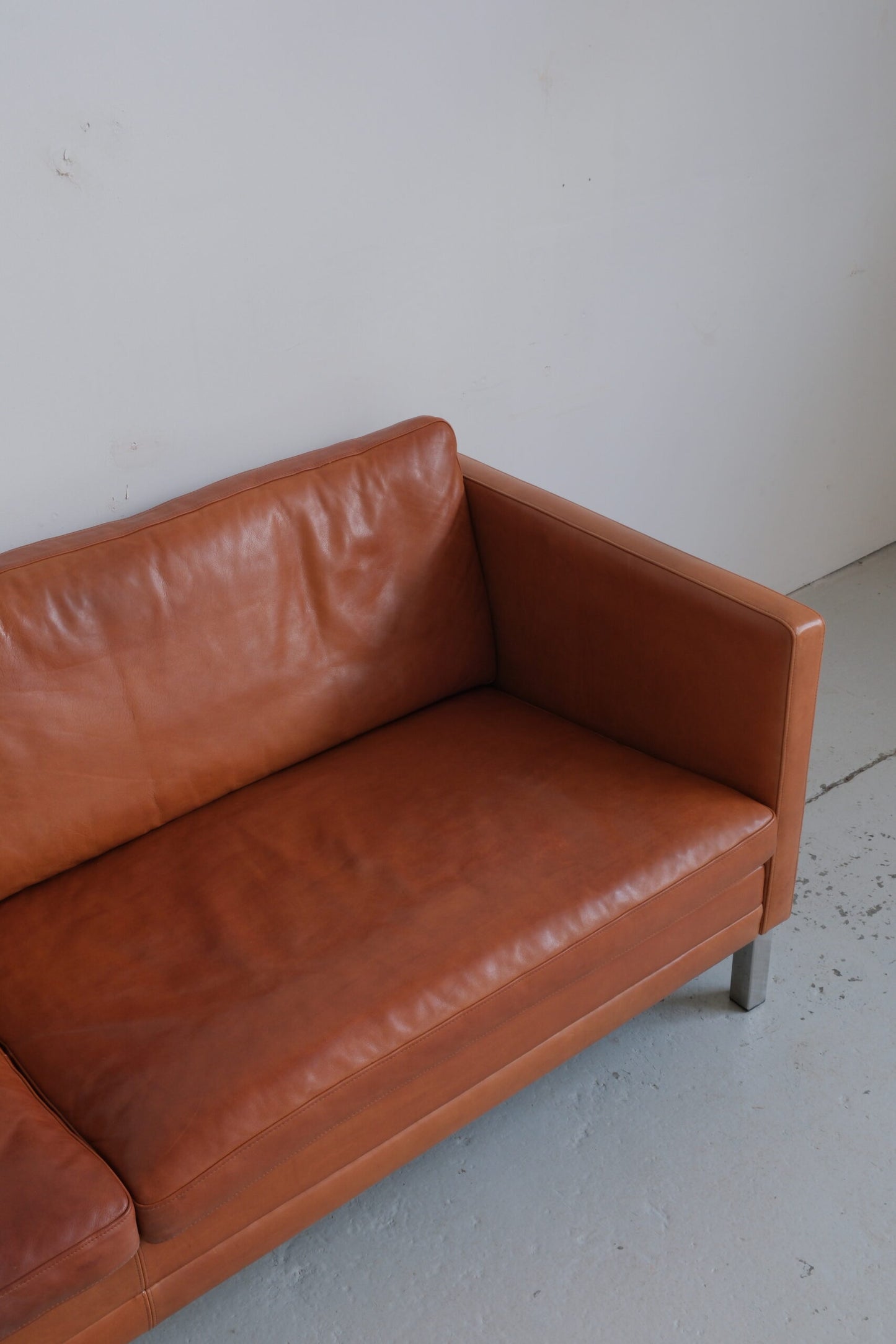 Mogens Hansen MH376 Sofa (New Price 4900€)
