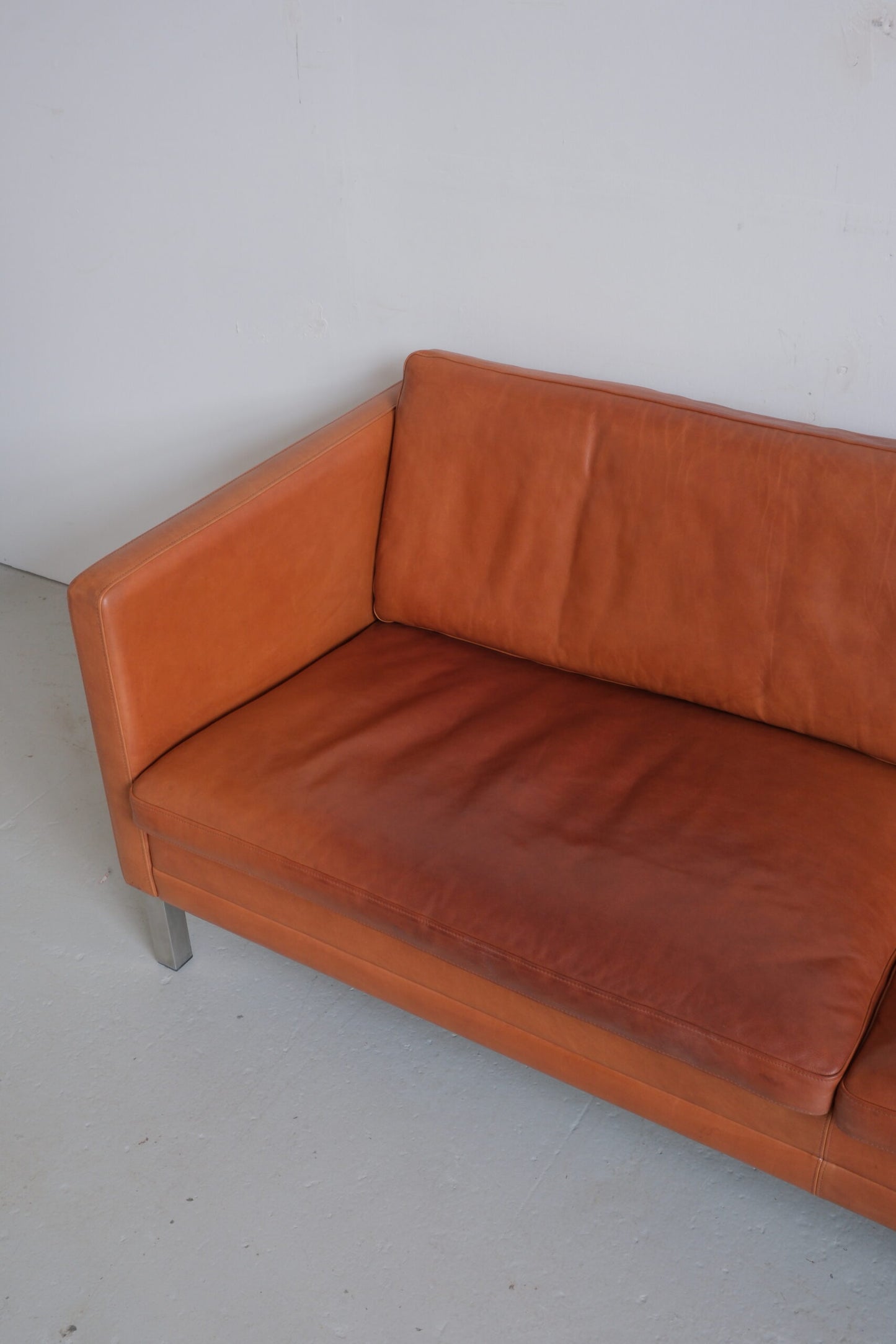 Mogens Hansen MH376 Sofa (New Price 4900€)