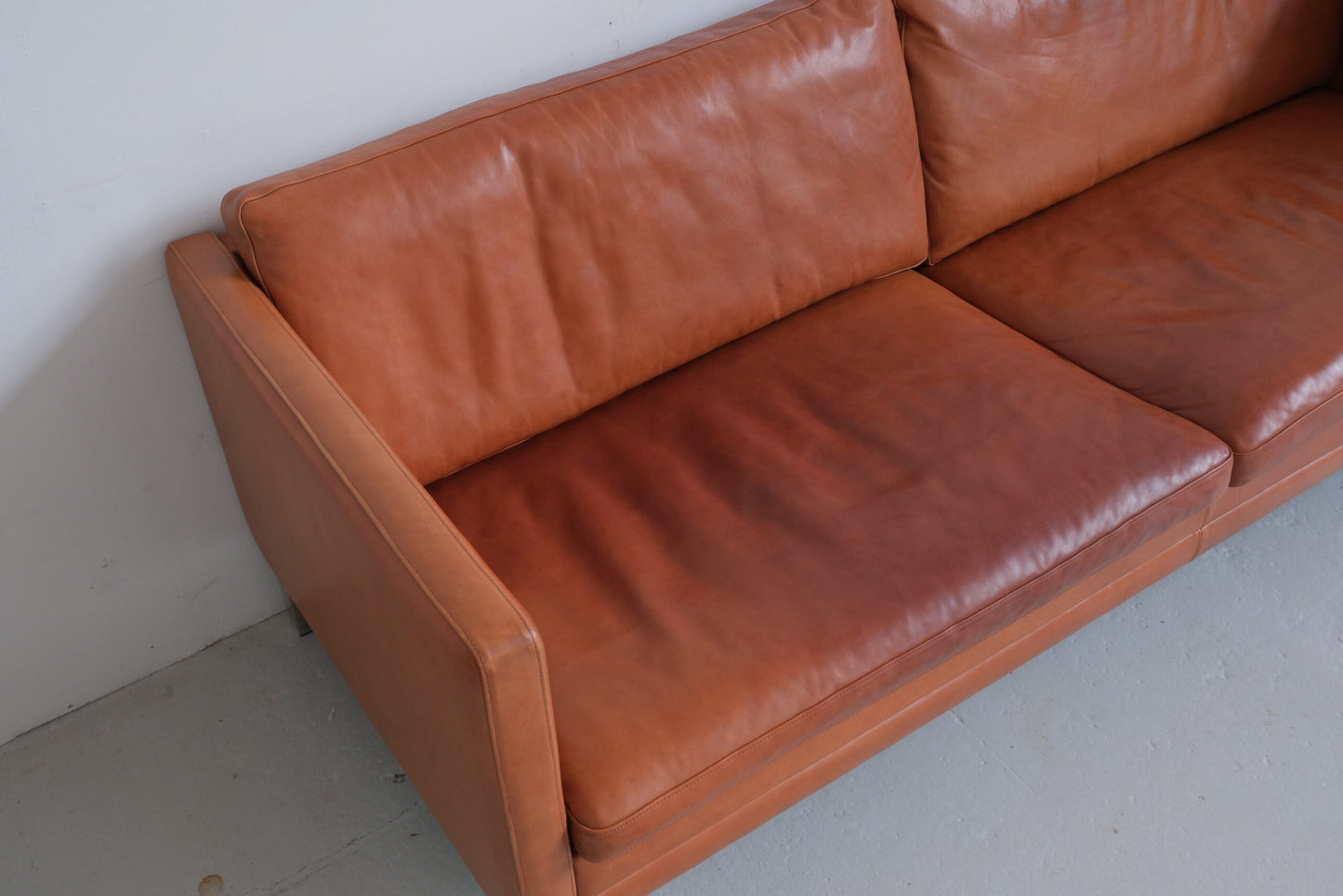 Mogens Hansen MH376 Sofa (New Price 4900€)
