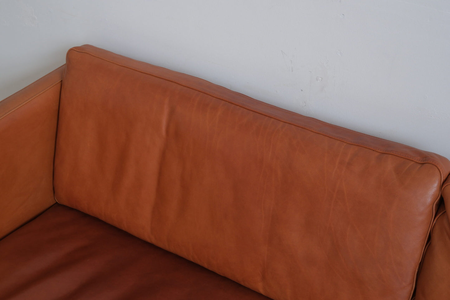 Mogens Hansen MH376 Sofa (New Price 4900€)