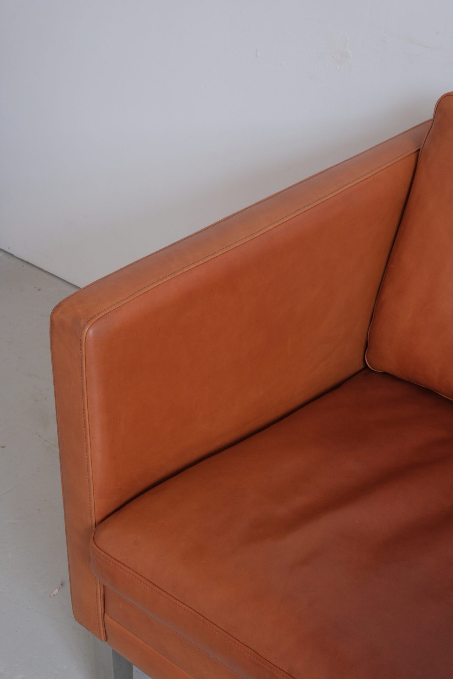 Mogens Hansen MH376 Sofa (New Price 4900€)