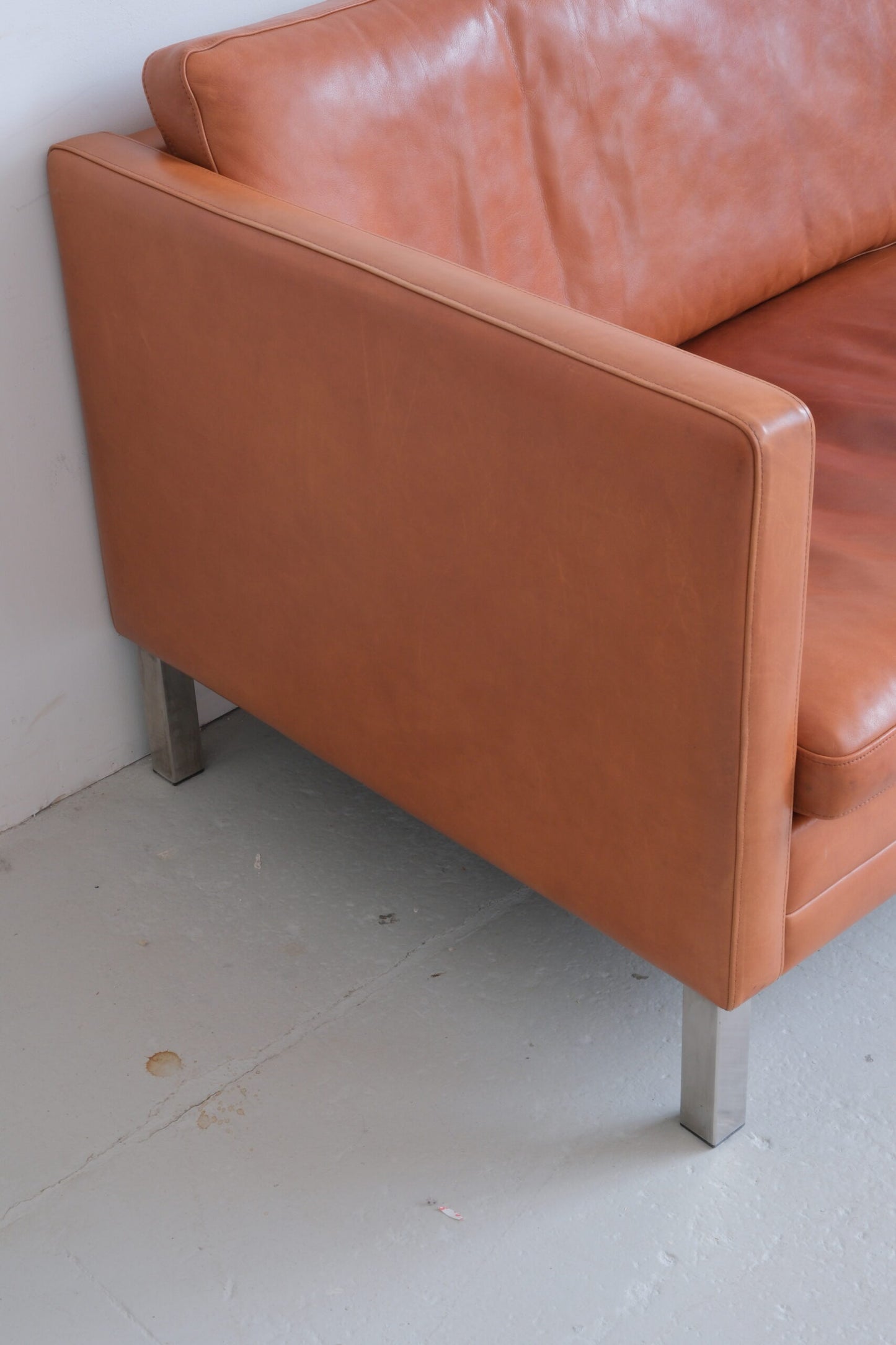 Mogens Hansen MH376 Sofa (New Price 4900€)