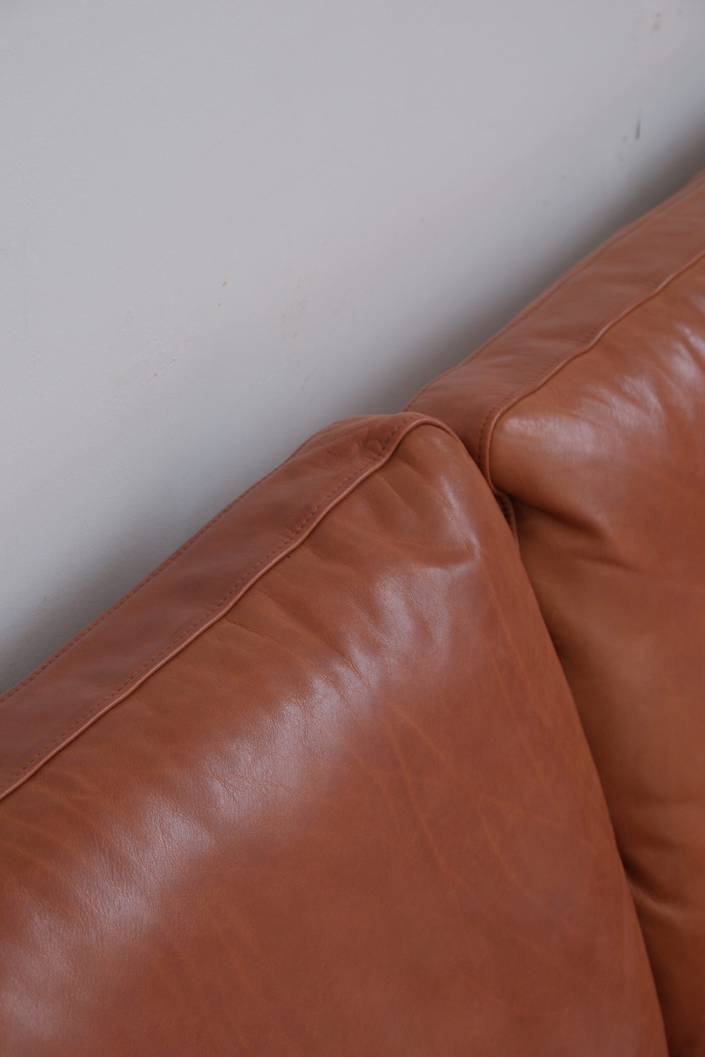 Mogens Hansen MH376 Sofa (New Price 4900€)
