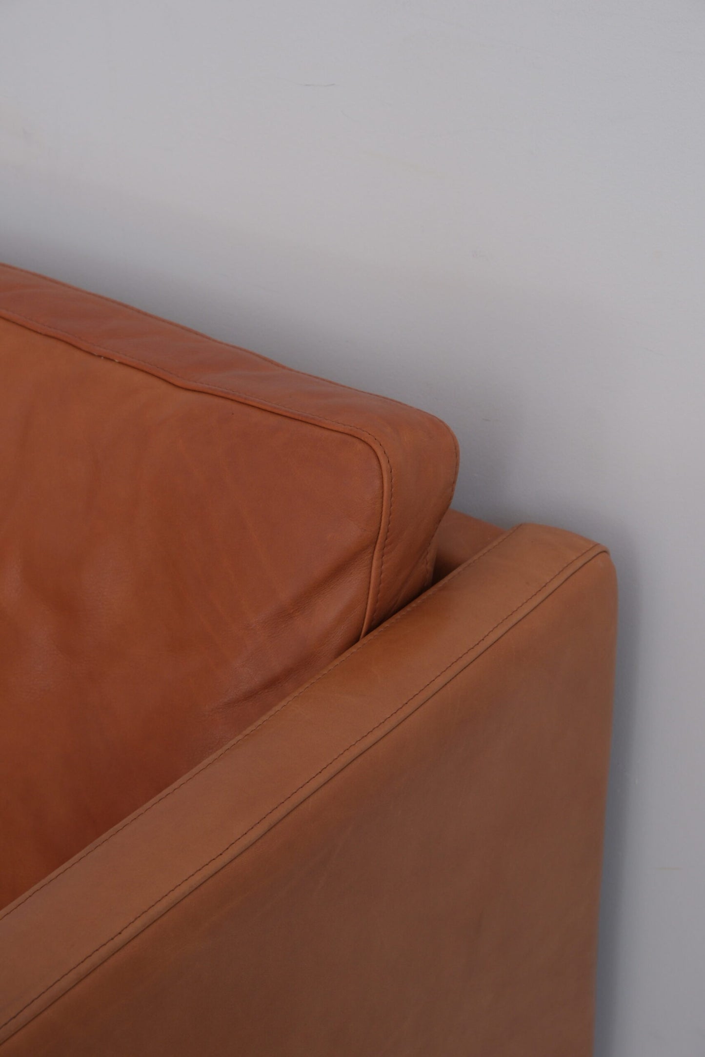 Mogens Hansen MH376 Sofa (New Price 4900€)
