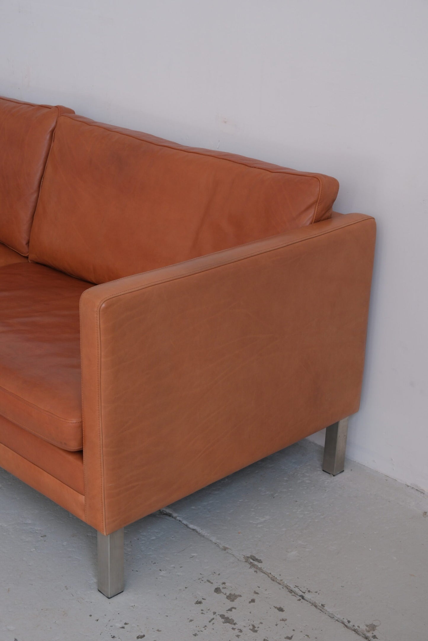 Mogens Hansen MH376 Sofa (New Price 4900€)
