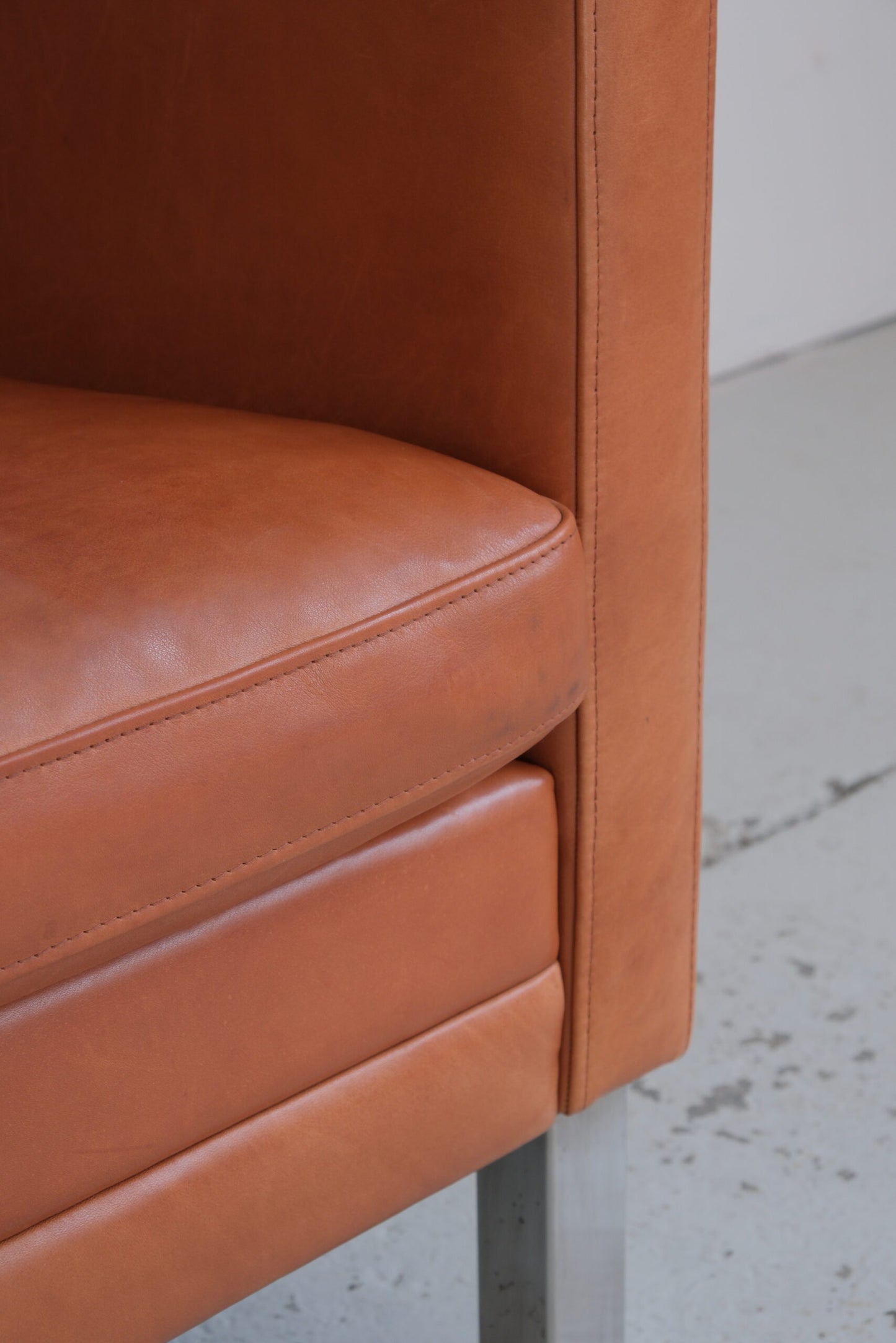Mogens Hansen MH376 Sofa (New Price 4900€)