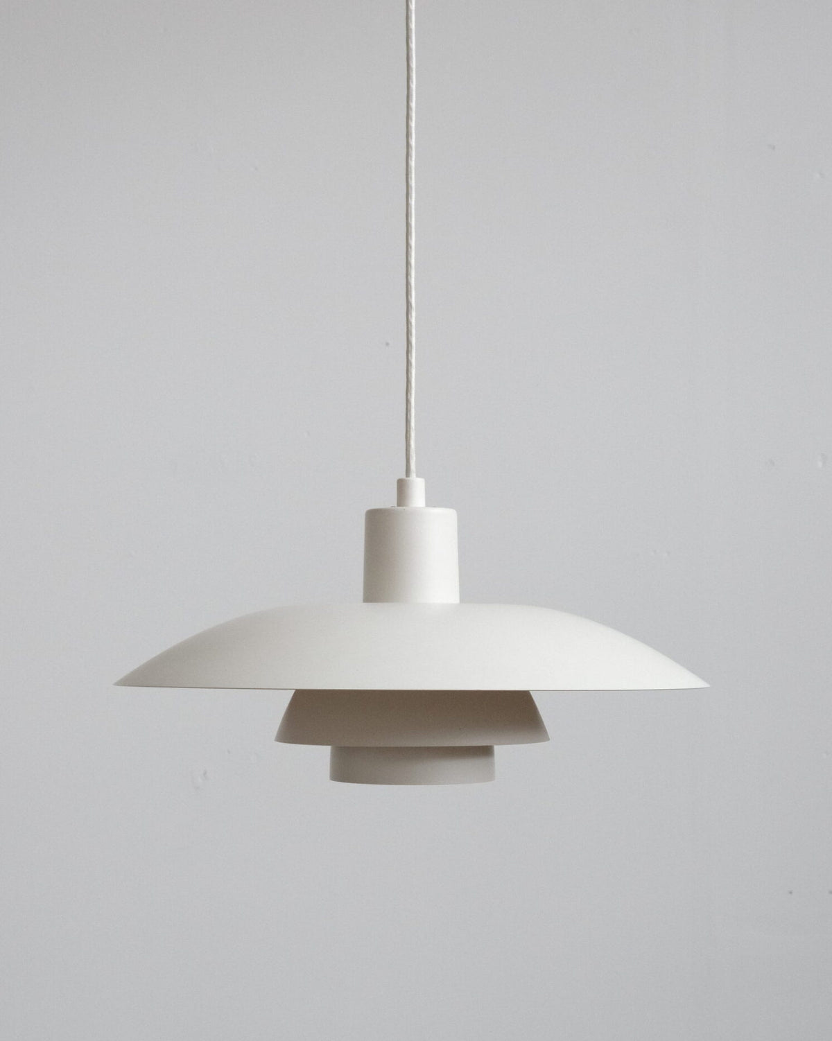 PH 4/3 Louis Poulsen (väike mõlk)