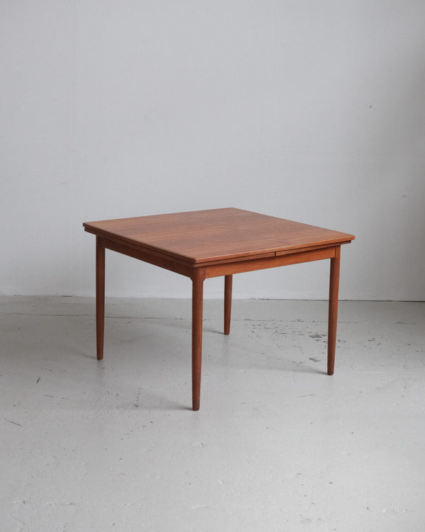 Danish teak table with extensions (1960s)